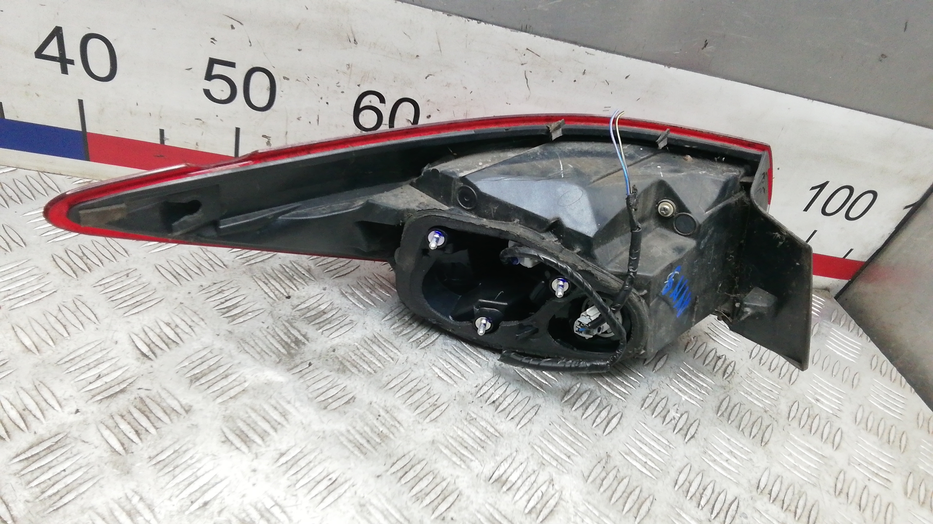 Фонарь задний правый