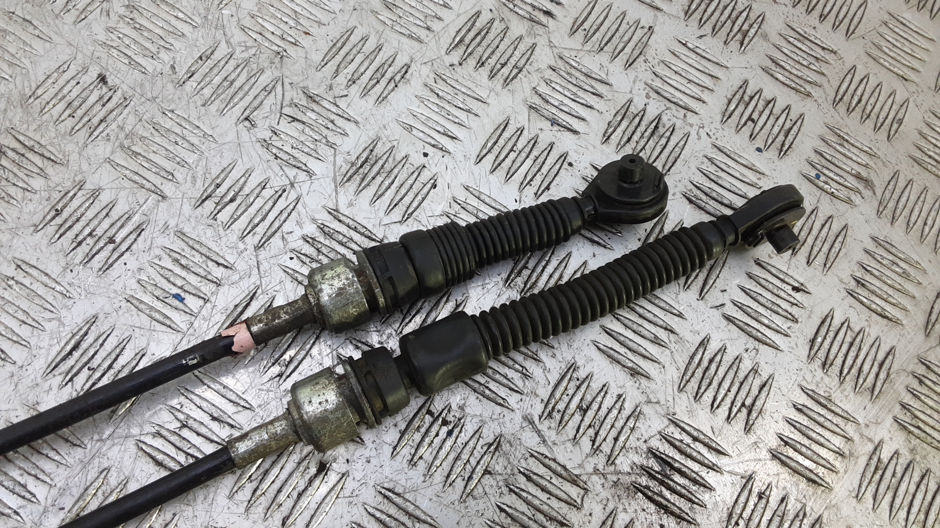 Трос КПП (выбора/переключения передач)