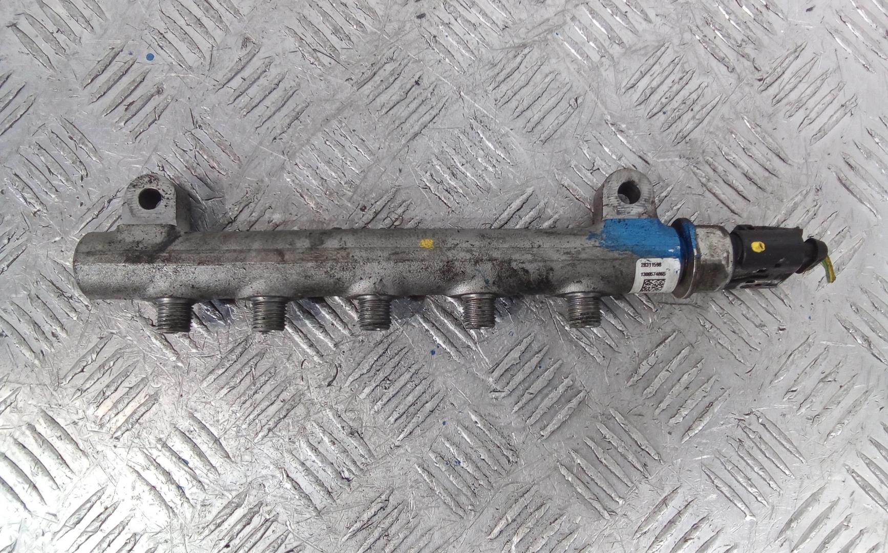 Рейка топливная (рампа)