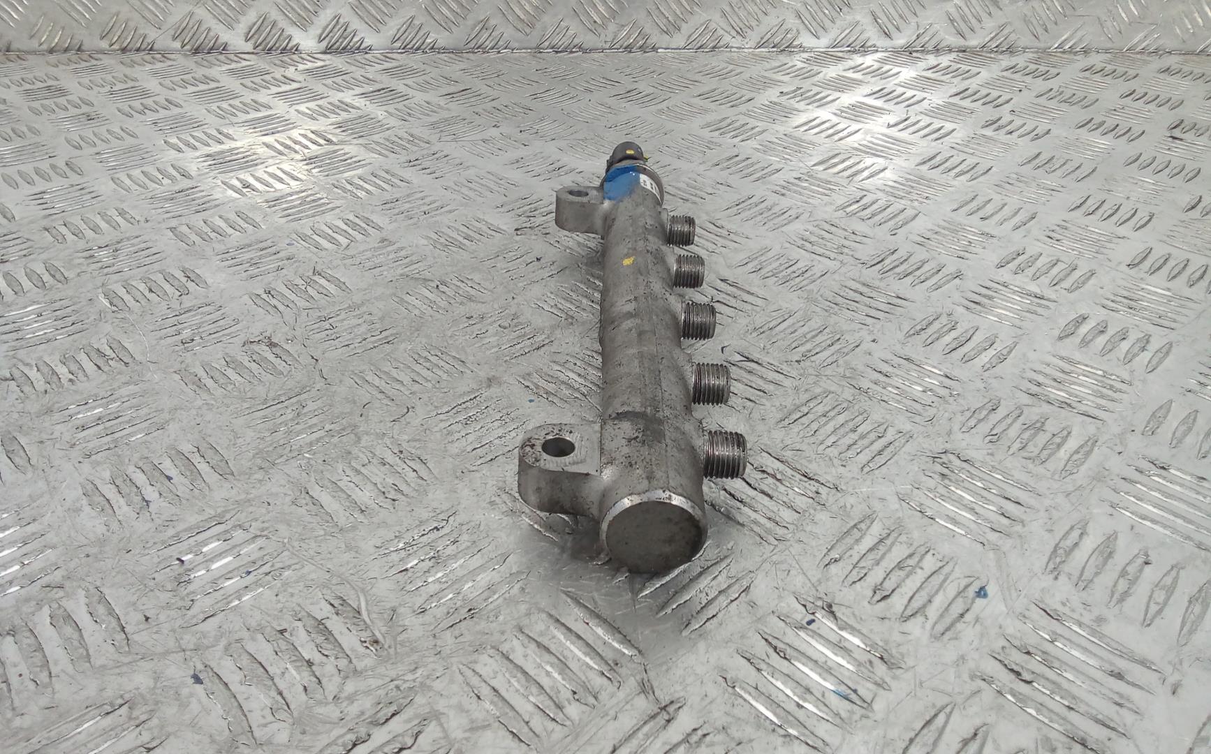 Рейка топливная (рампа)