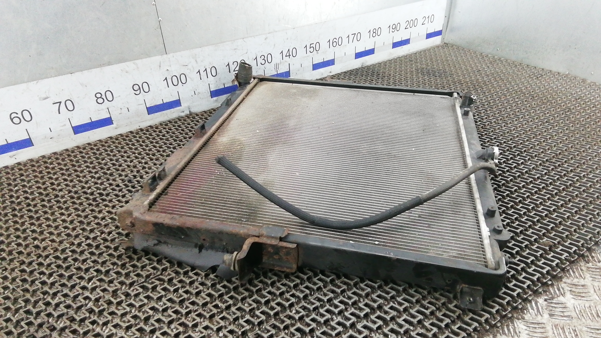 Радиатор охлаждения двигателя основной