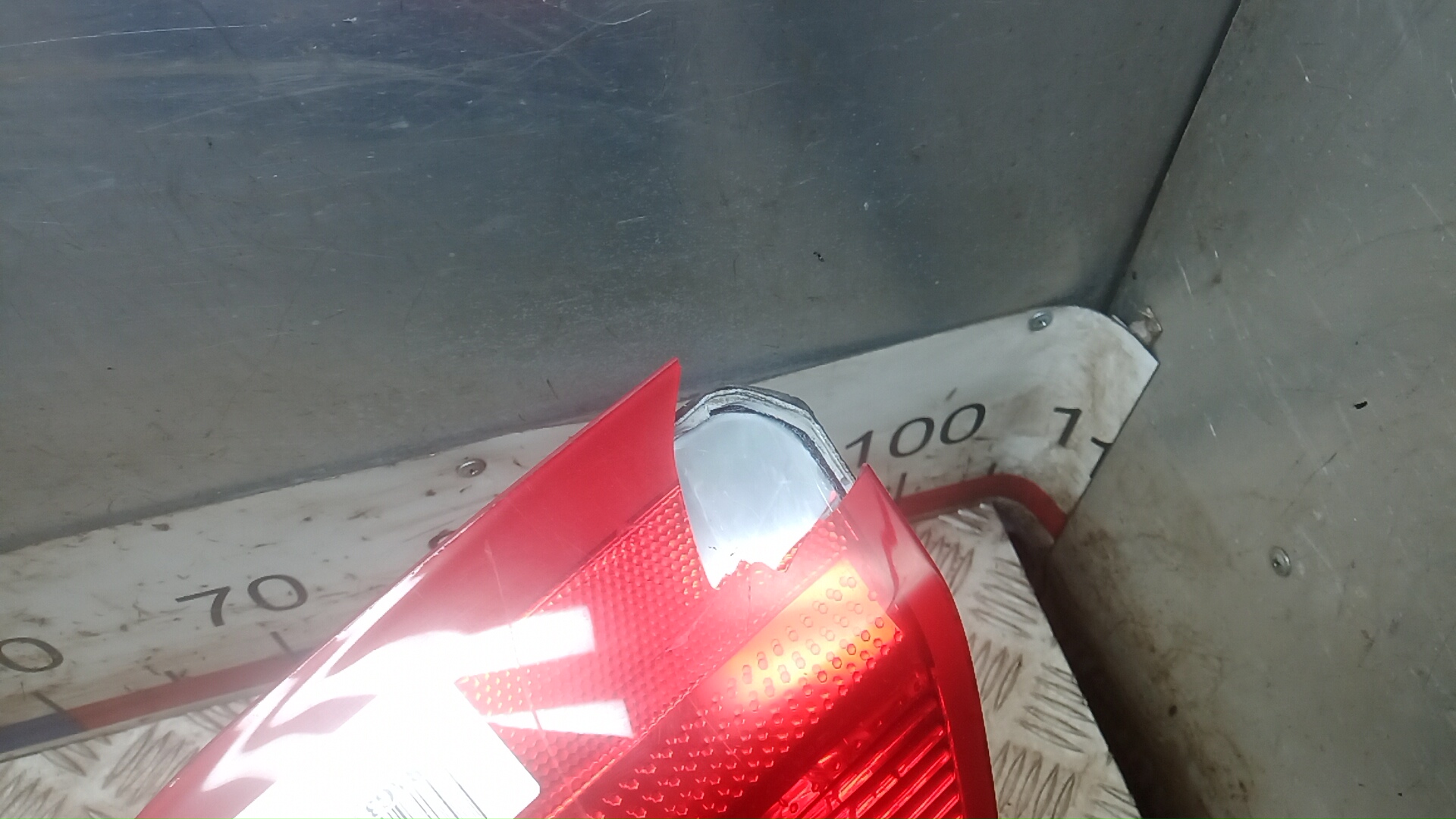 Фонарь задний правый