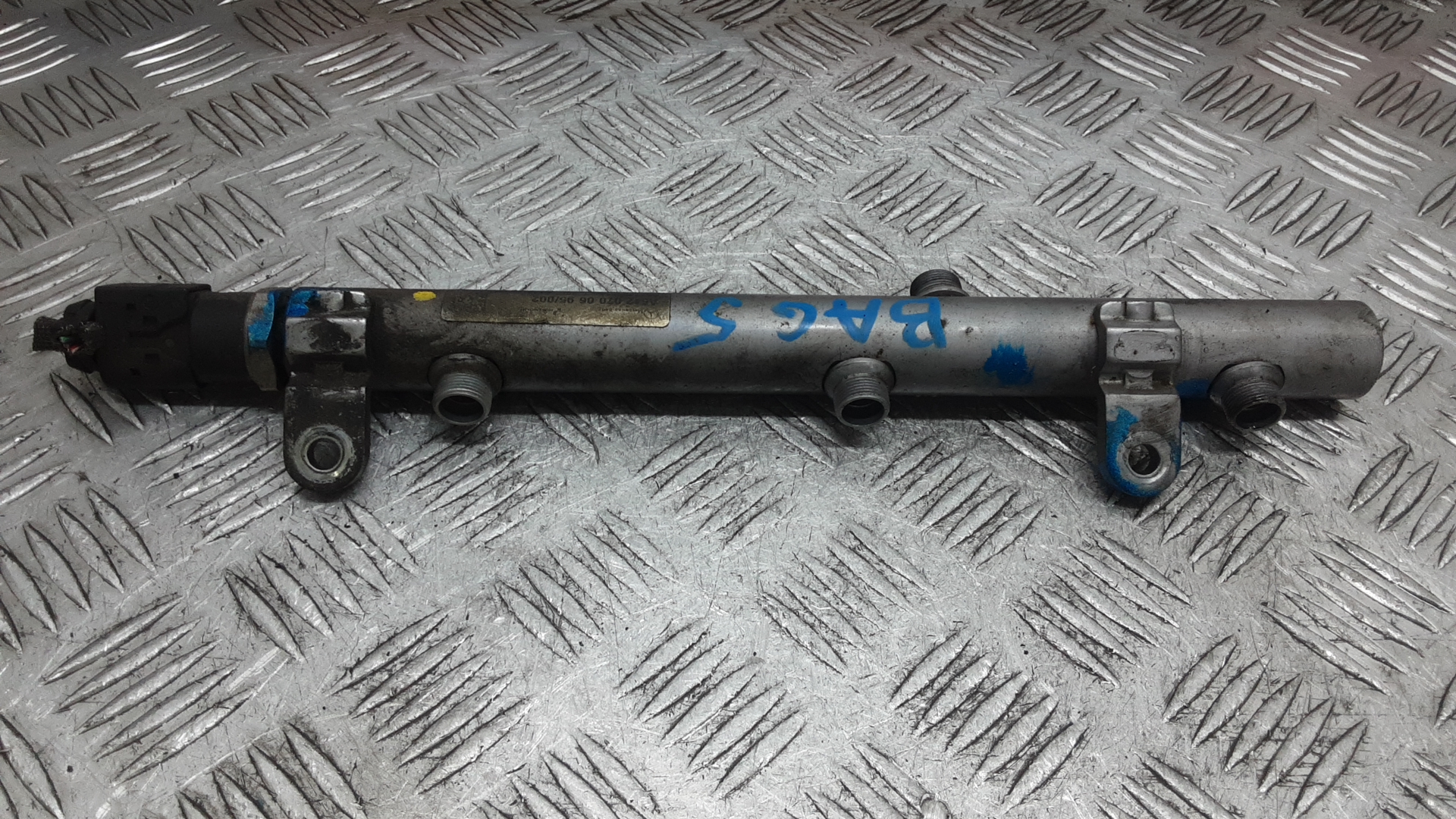 Рейка топливная (рампа)