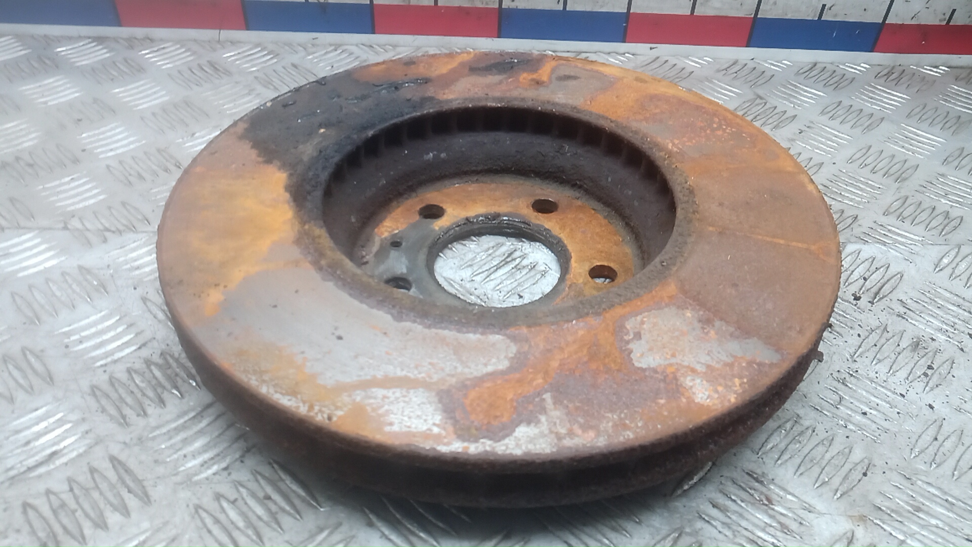 Диск тормозной передний вентилируемый