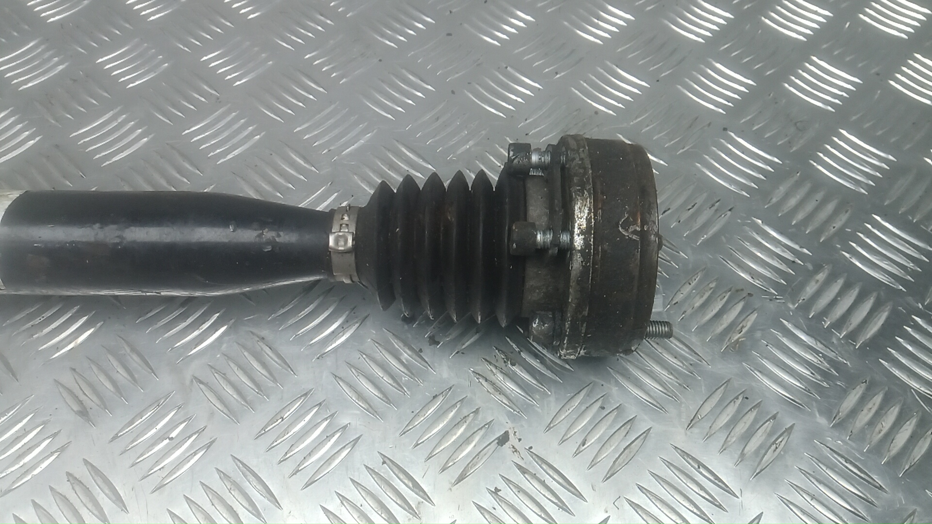 Полуось передняя правая