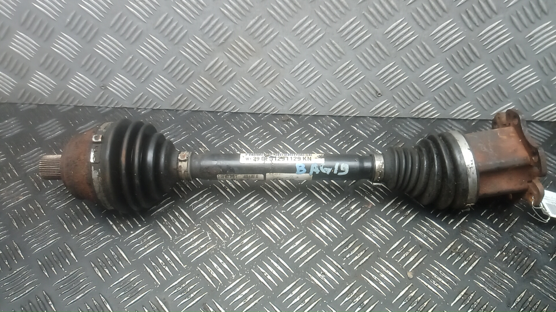 Полуось передняя правая