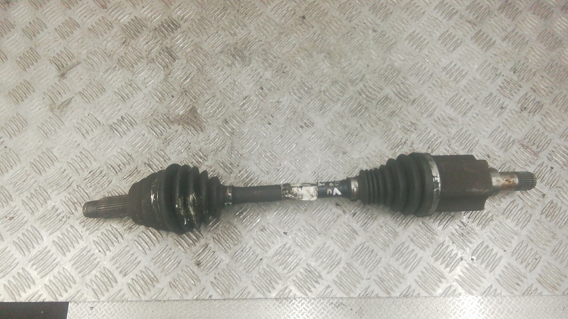 Полуось передняя левая