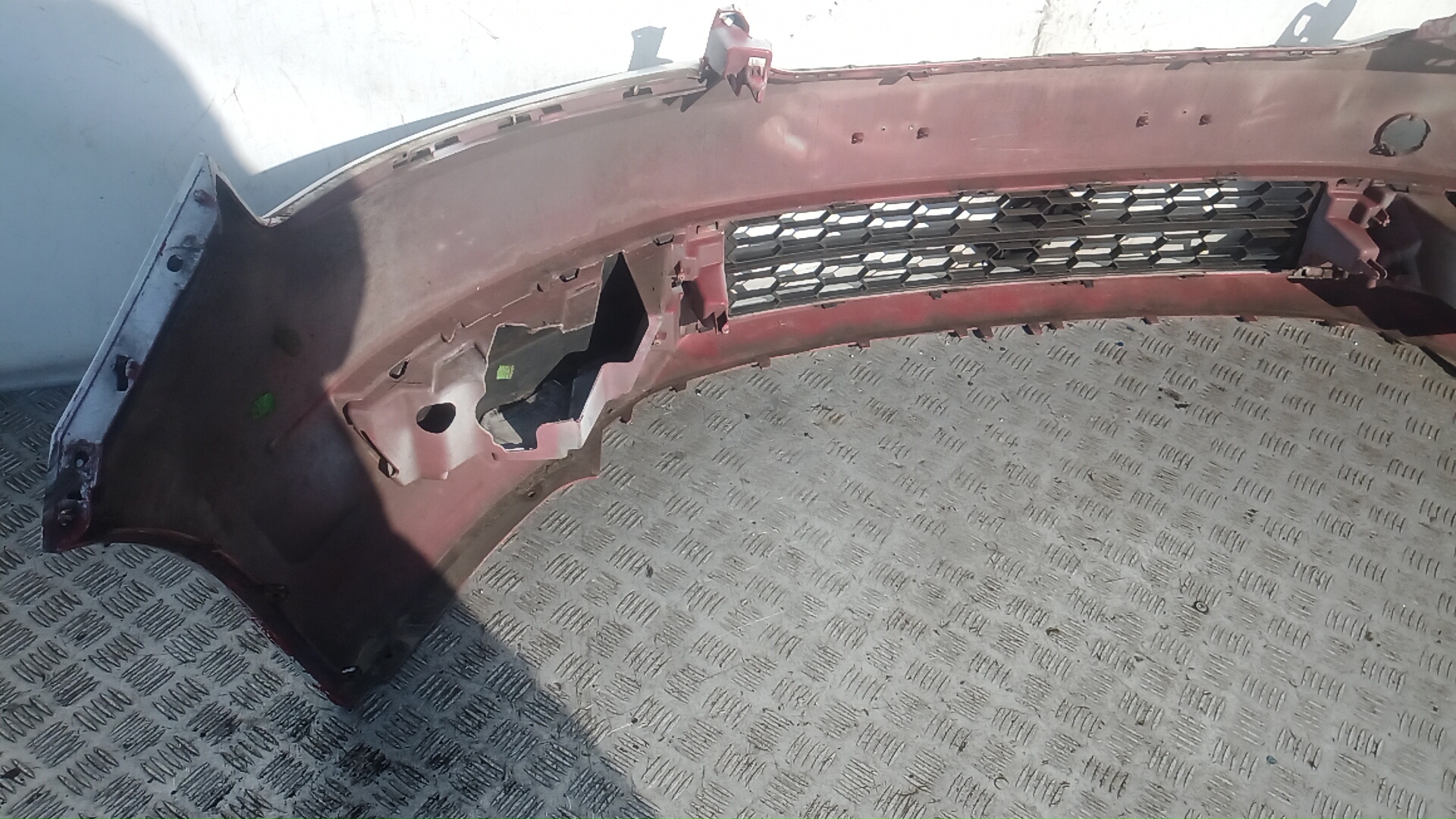 Бампер передний