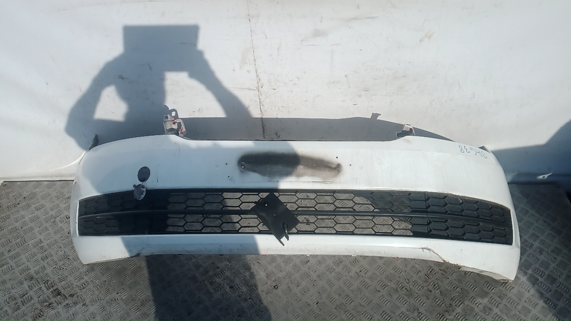 Бампер передний