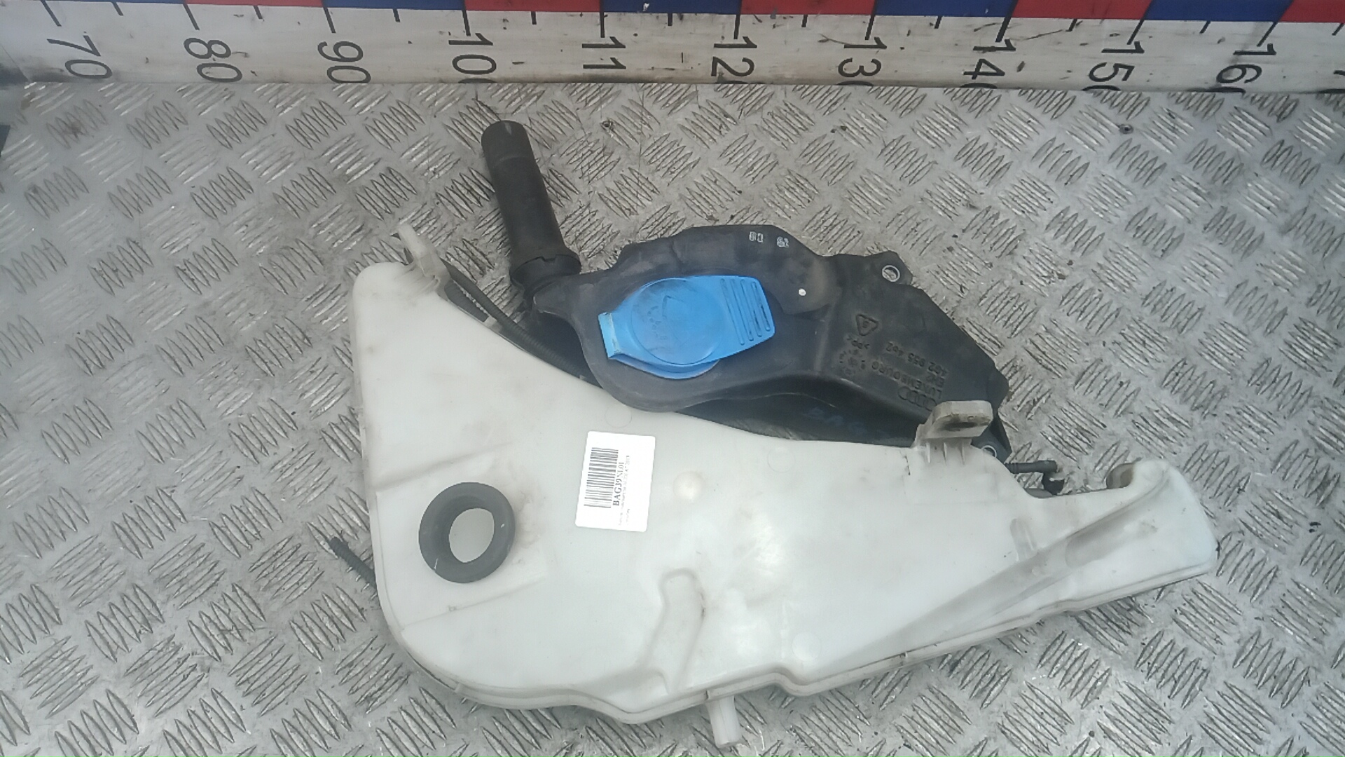 Бачок омывателя лобового стекла