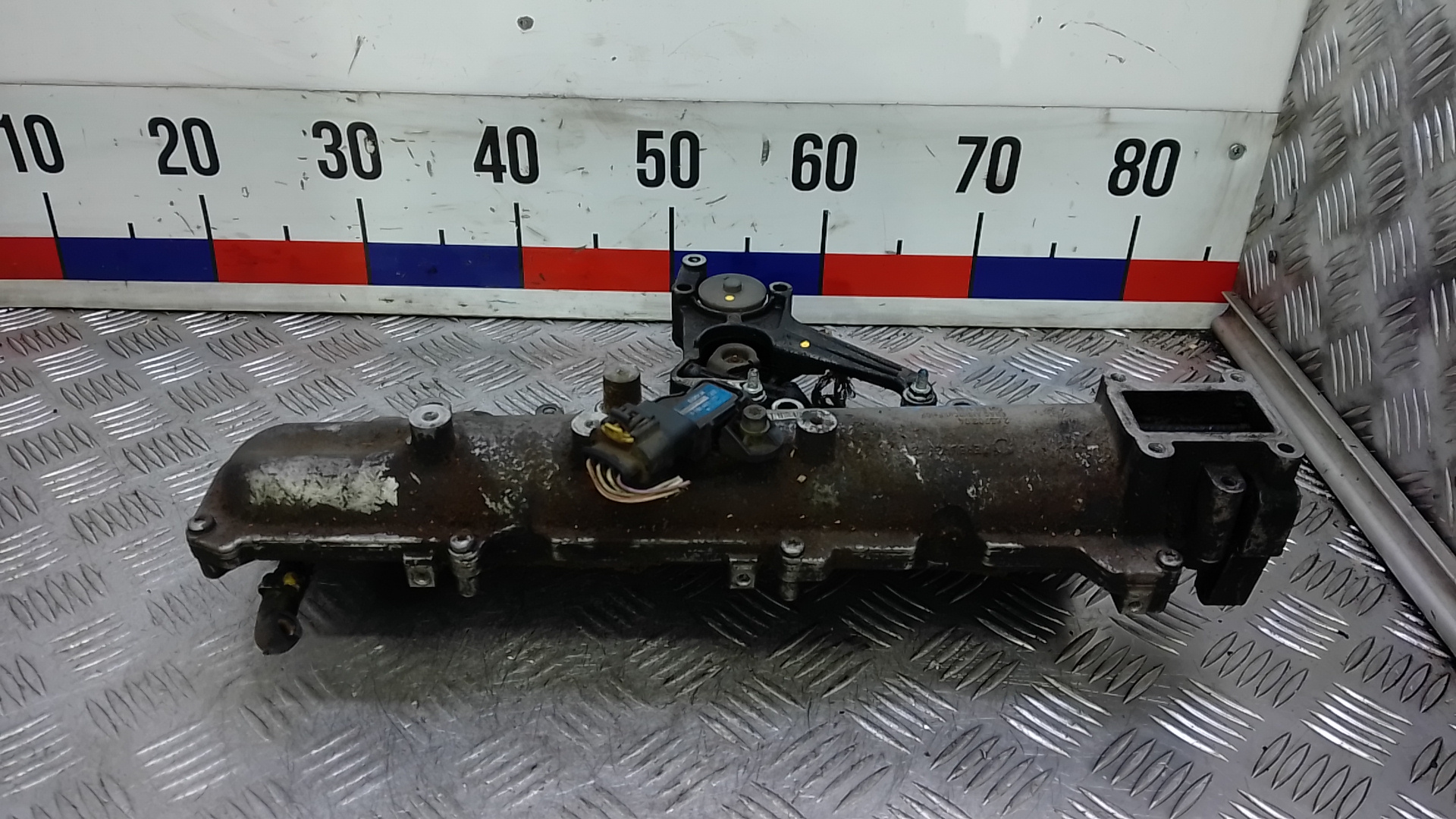 Коллектор впускной