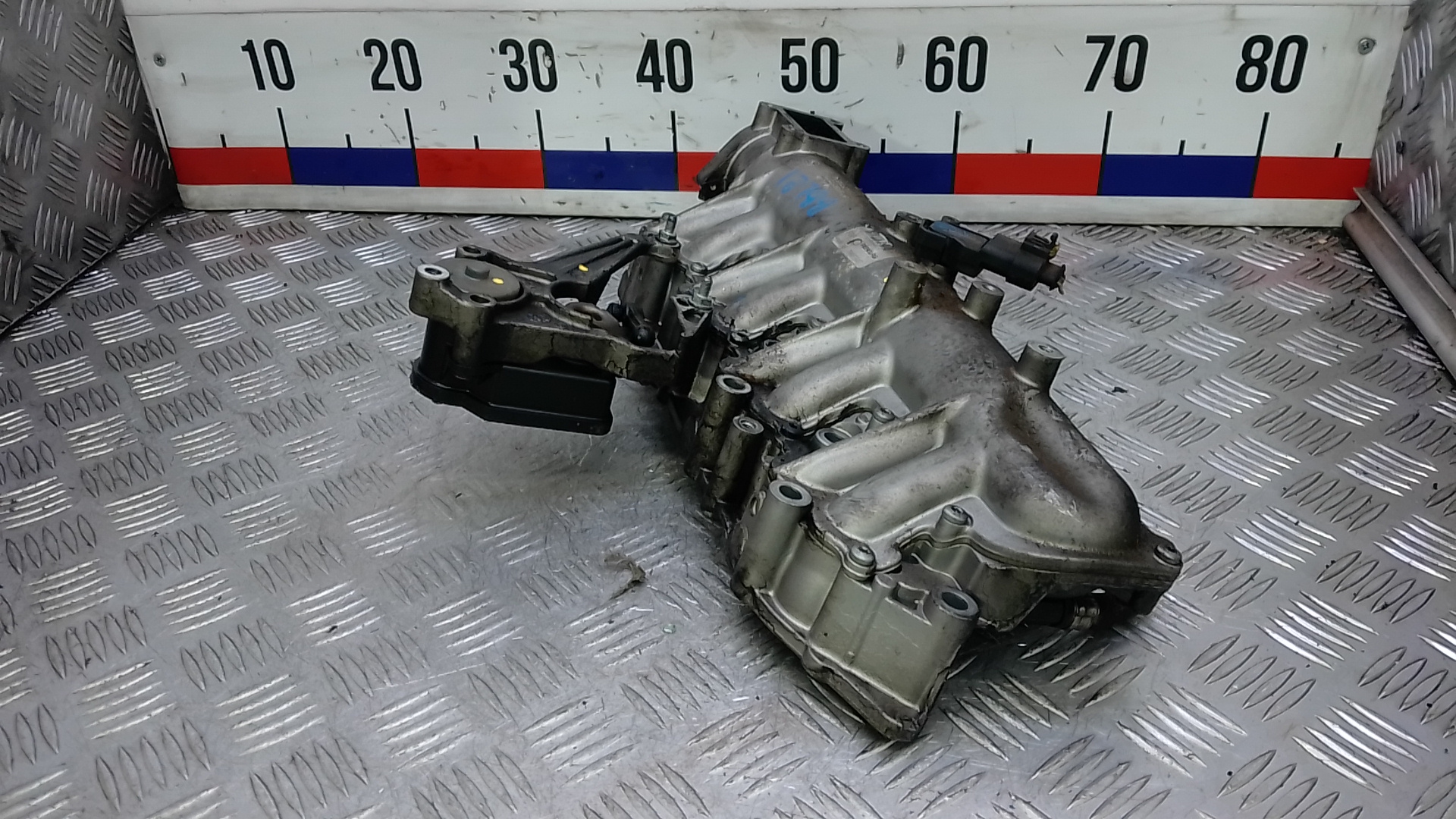 Коллектор впускной