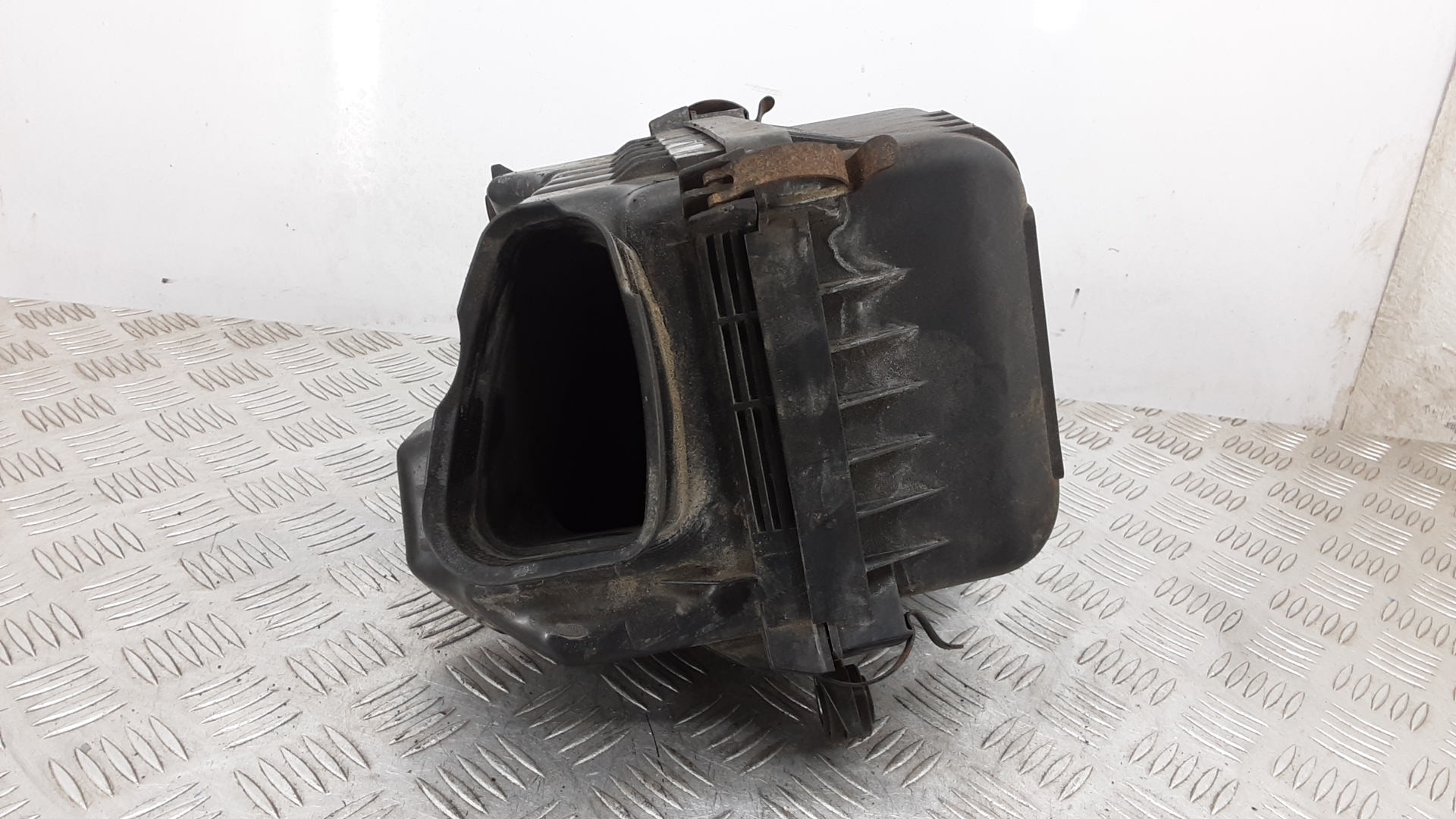 Корпус воздушного фильтра для Sportage (KM) 2004-2010