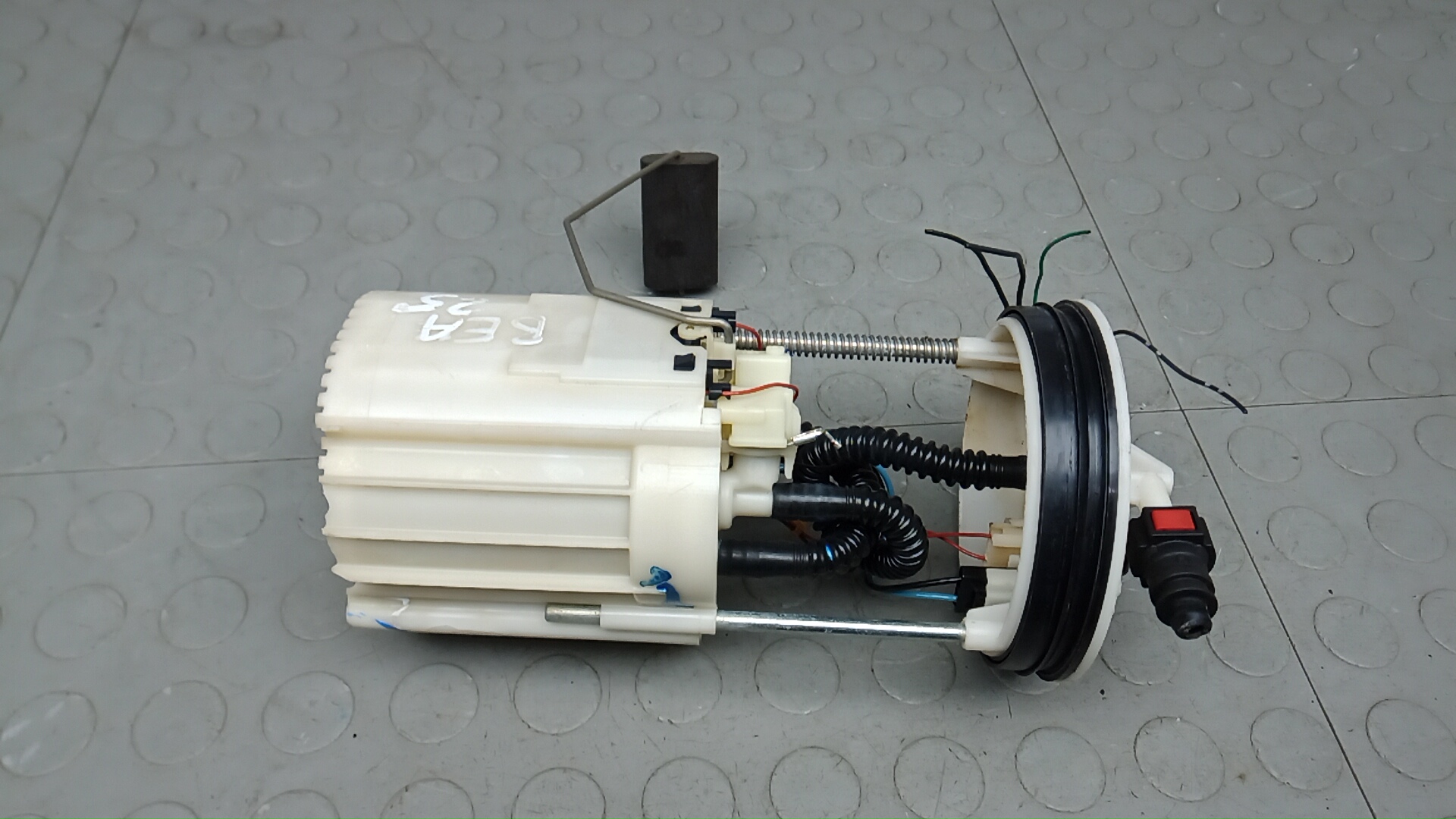 Насос топливный электрический