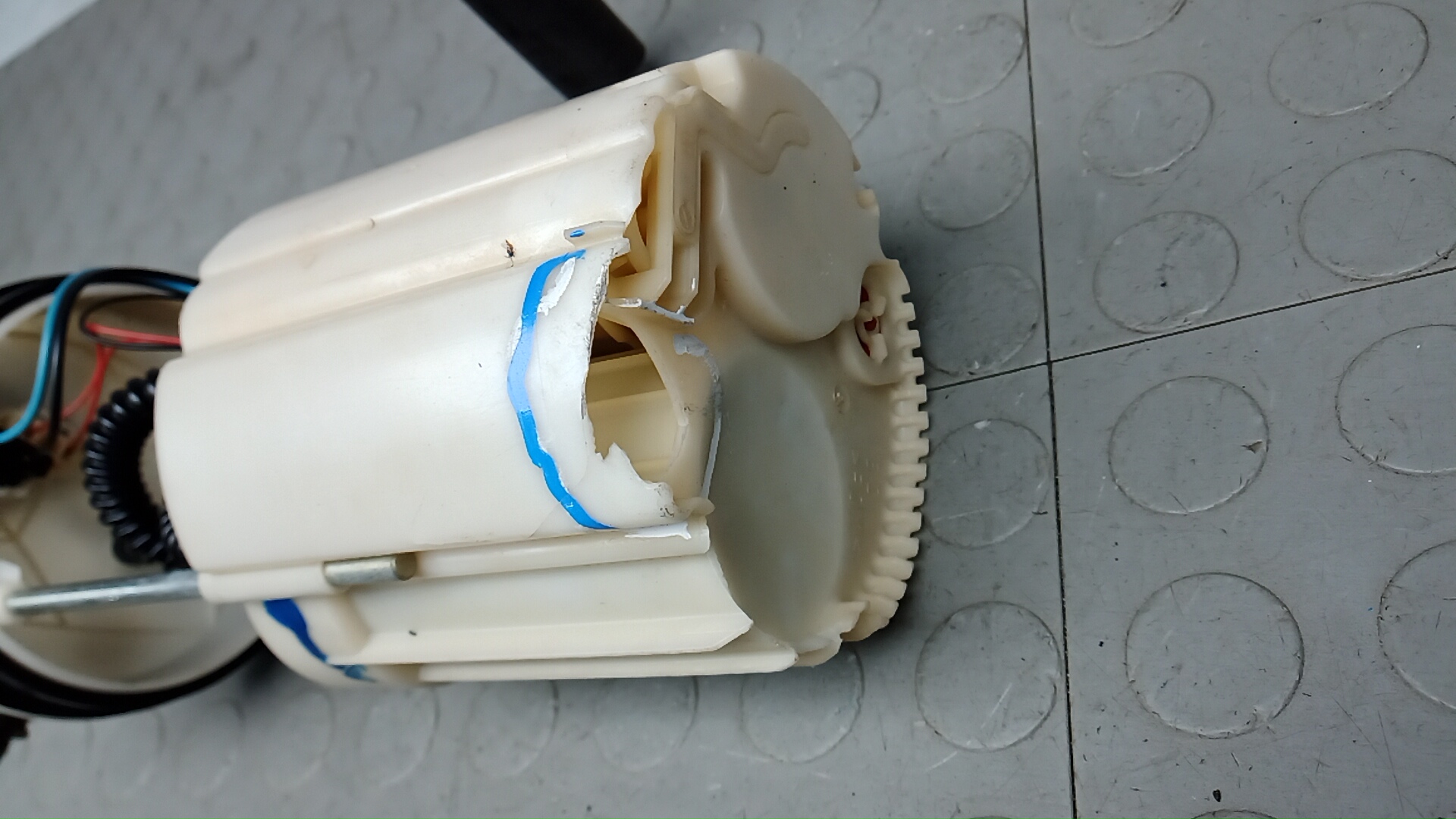 Насос топливный электрический