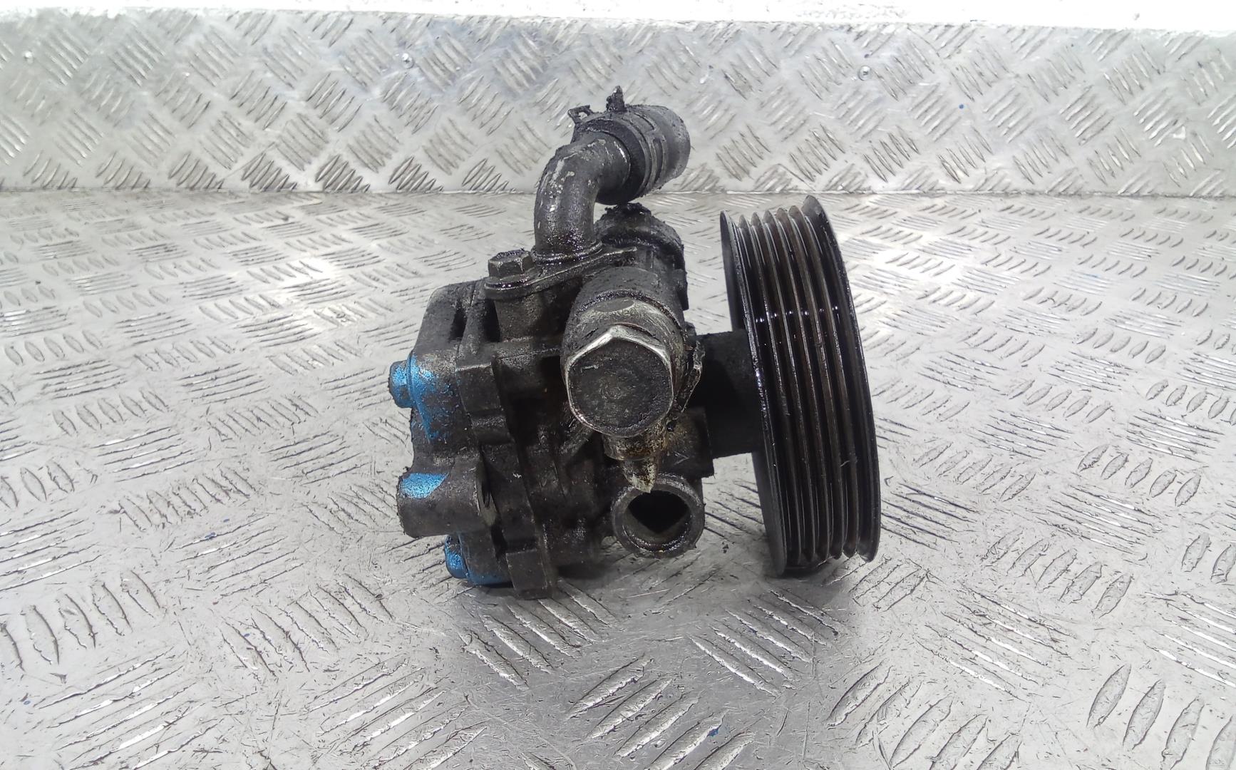 Насос ГУР (гидроусилитель руля)