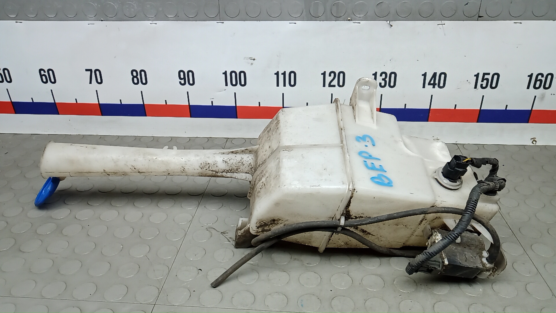 Бачок омывателя лобового стекла