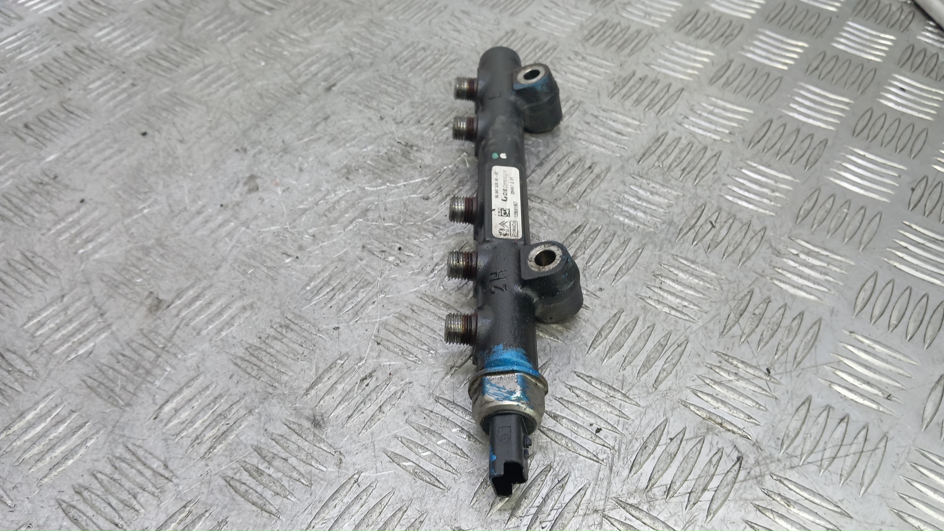 Рейка топливная (рампа)