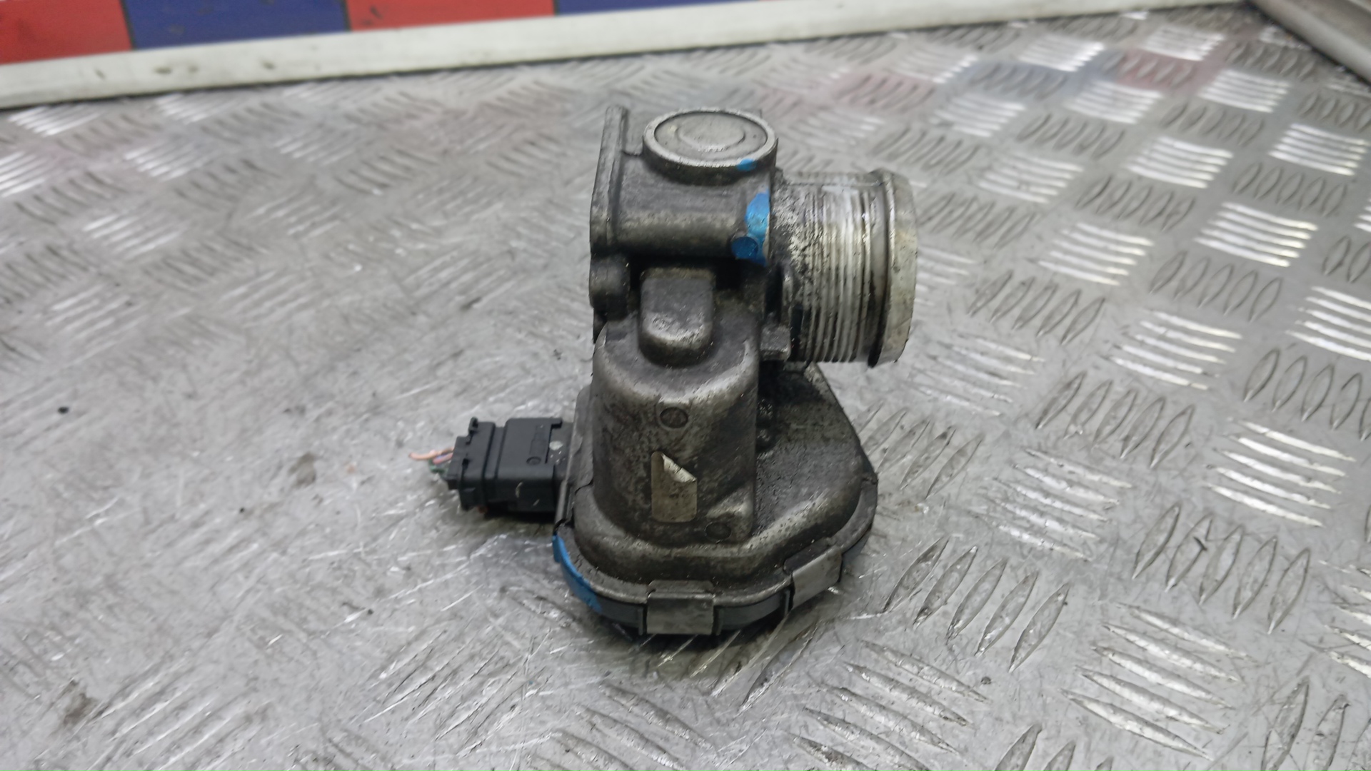 Заслонка дроссельная электрическая