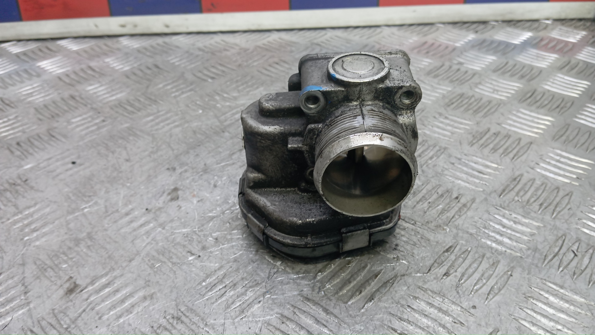 Заслонка дроссельная электрическая