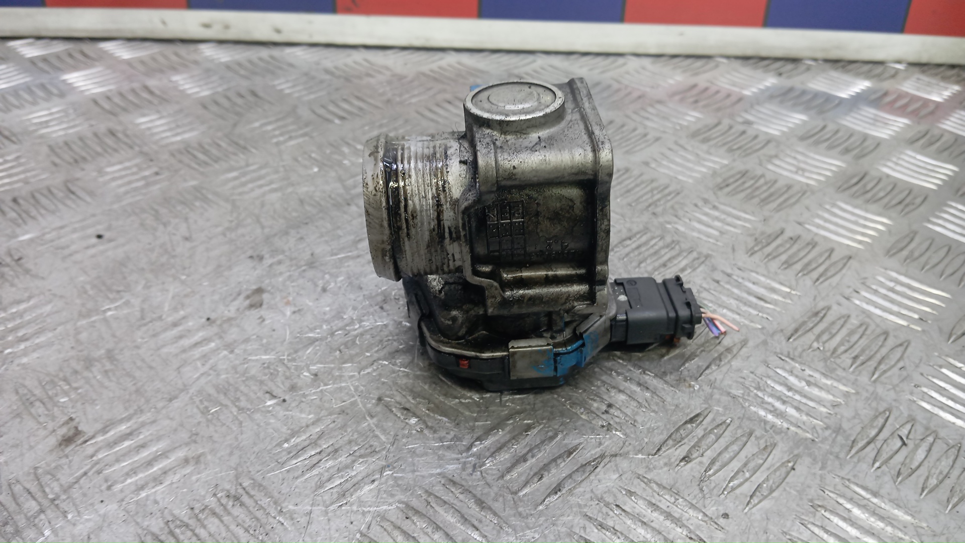 Заслонка дроссельная электрическая