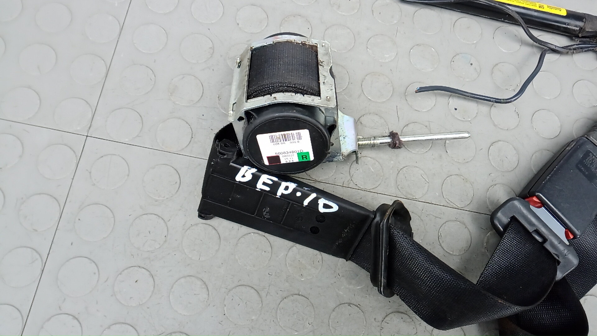 Ремень безопасности с пиропатроном