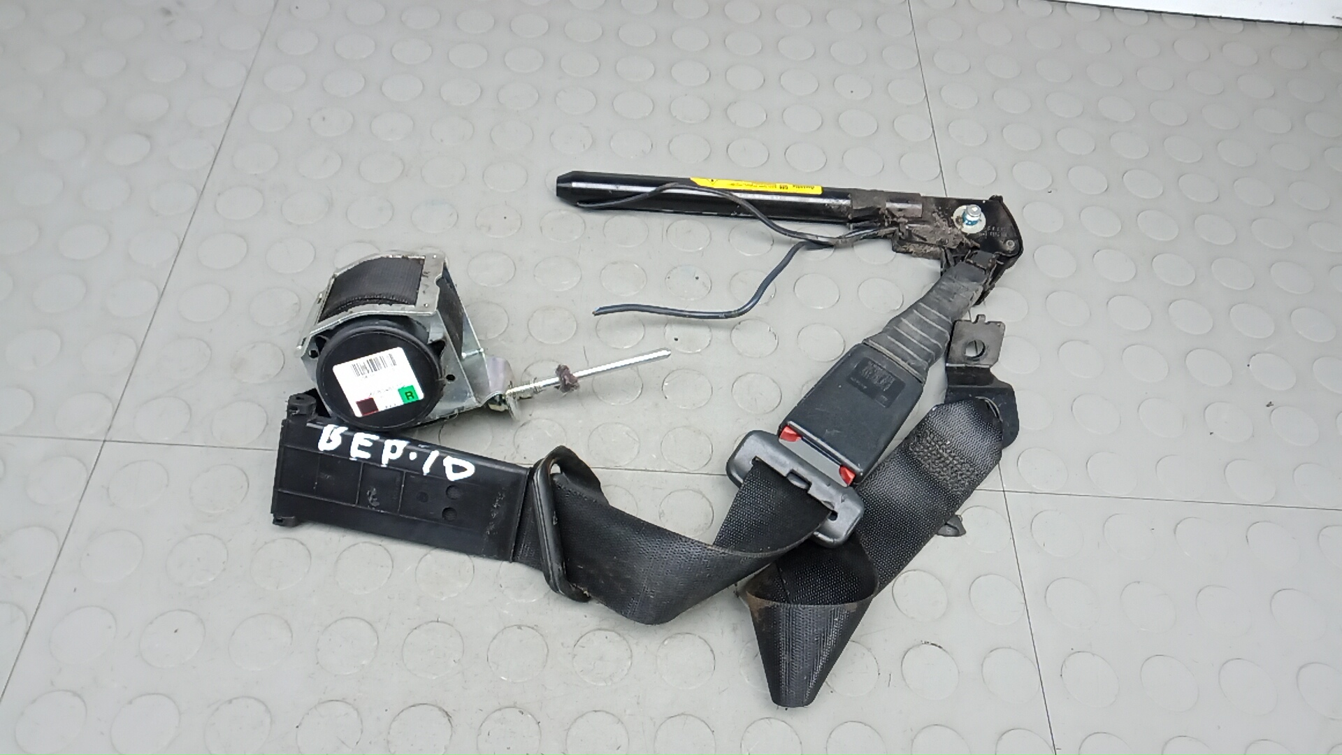 Ремень безопасности с пиропатроном