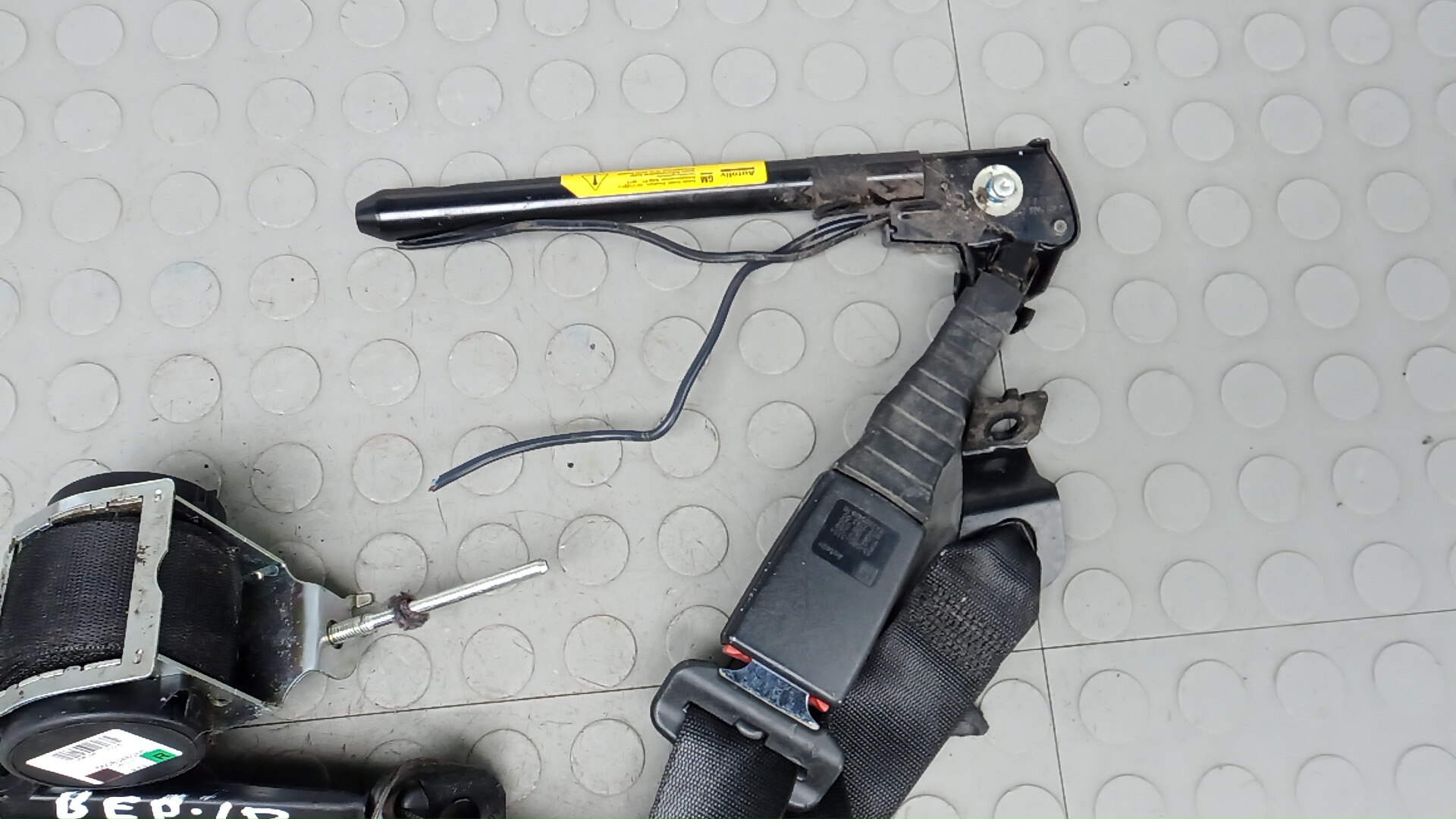 Ремень безопасности с пиропатроном