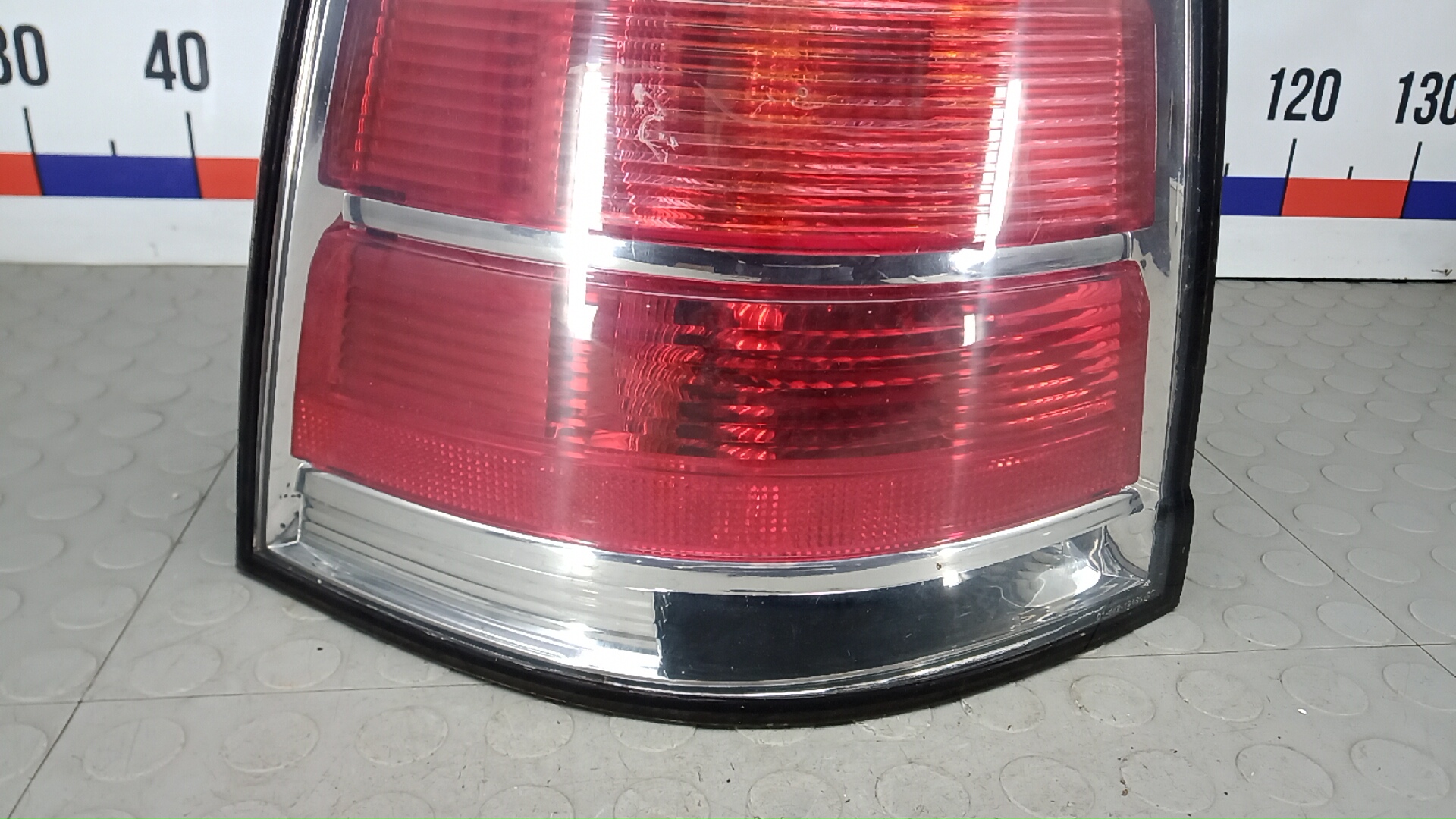 Фонарь задний левый