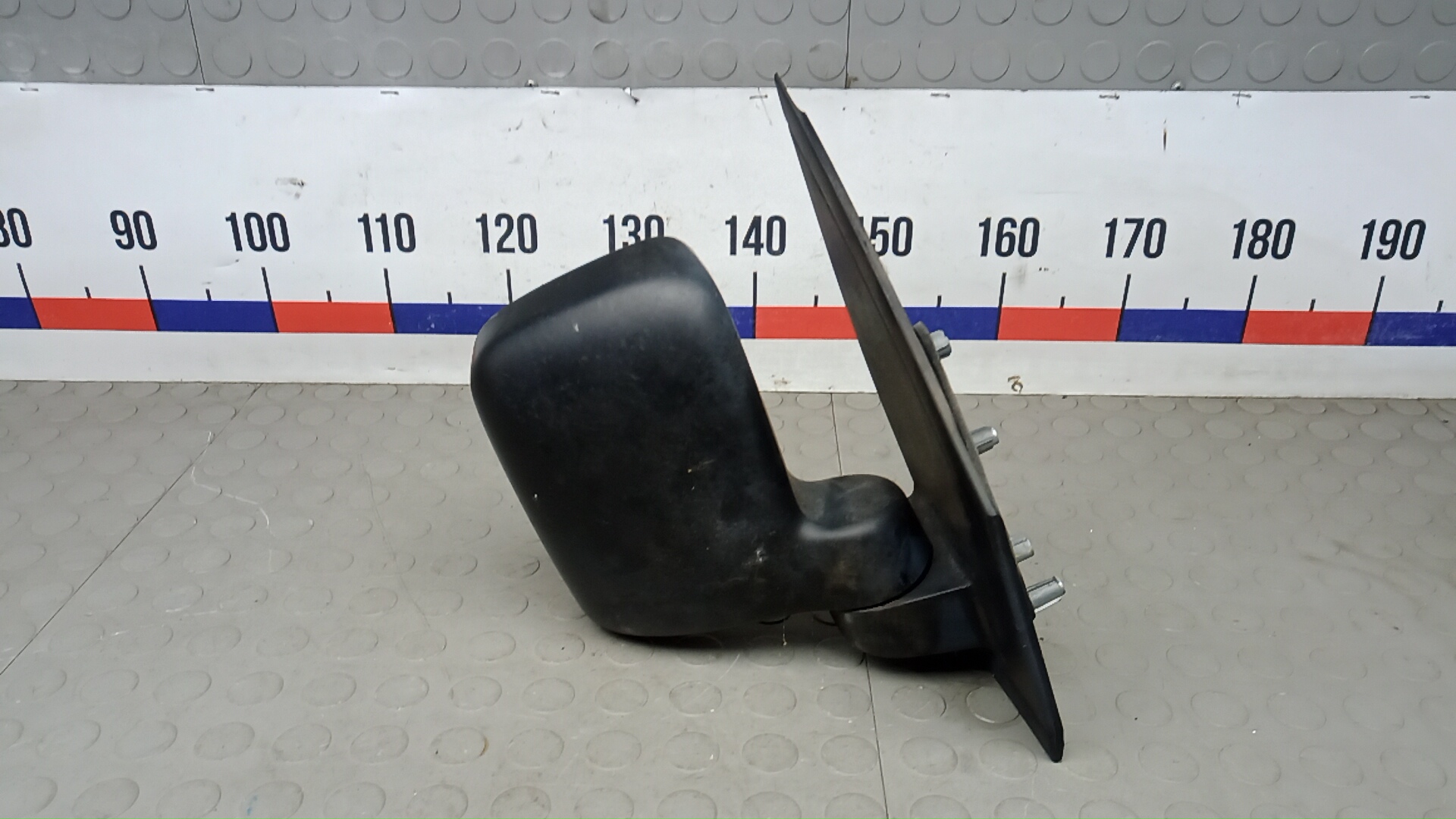 Зеркало правое электрическое