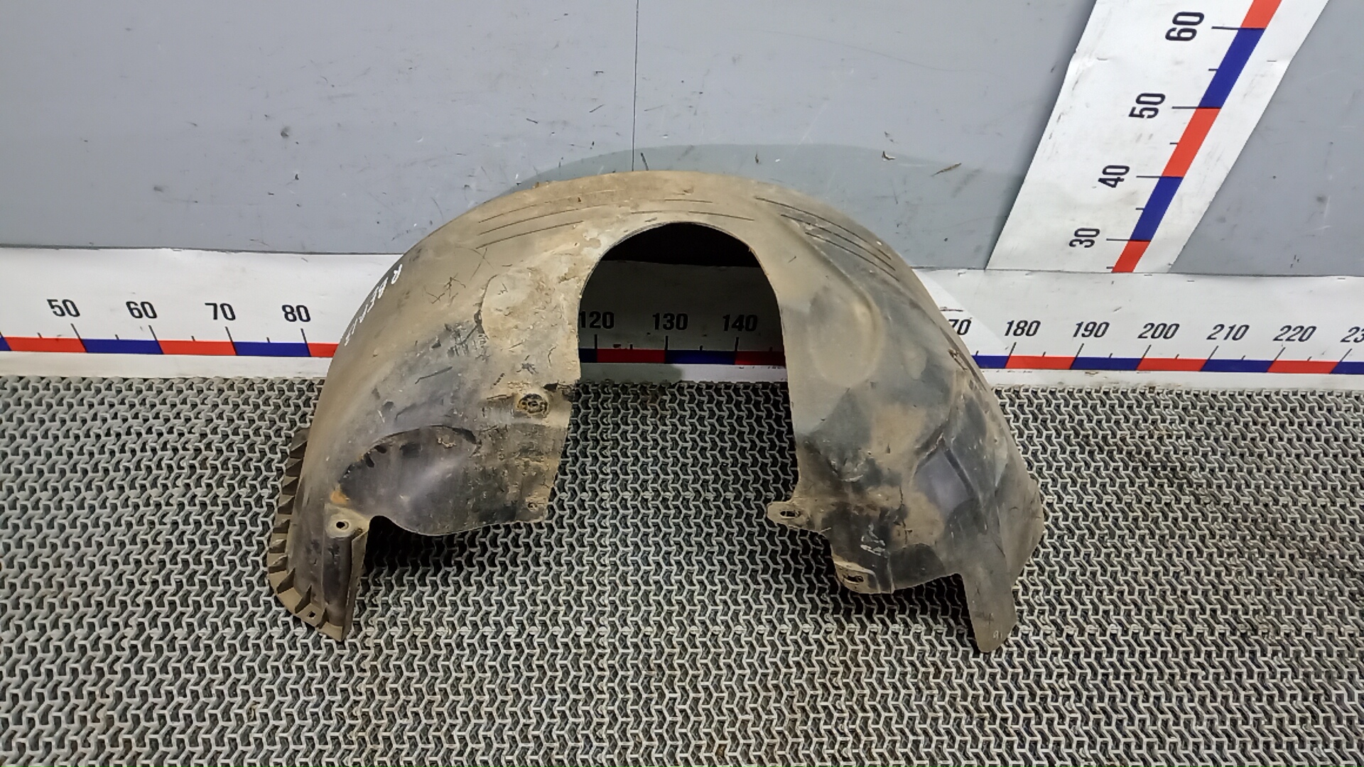 Локер передний правый