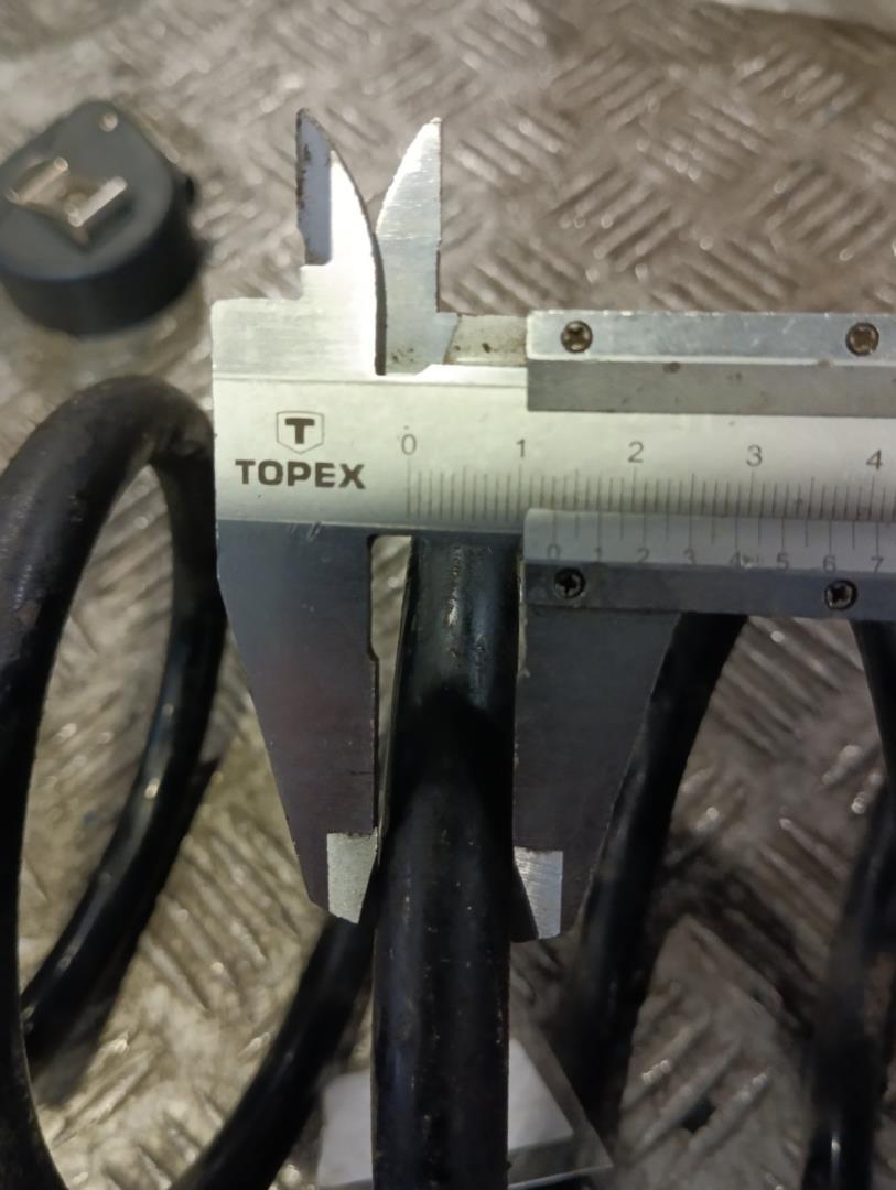 Пружина задняя