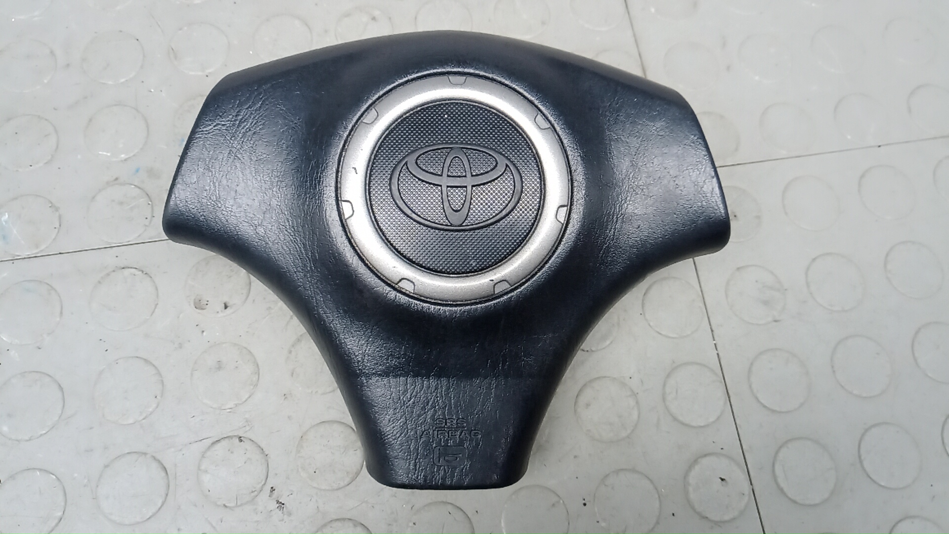 Подушка безопасности в рулевое колесо