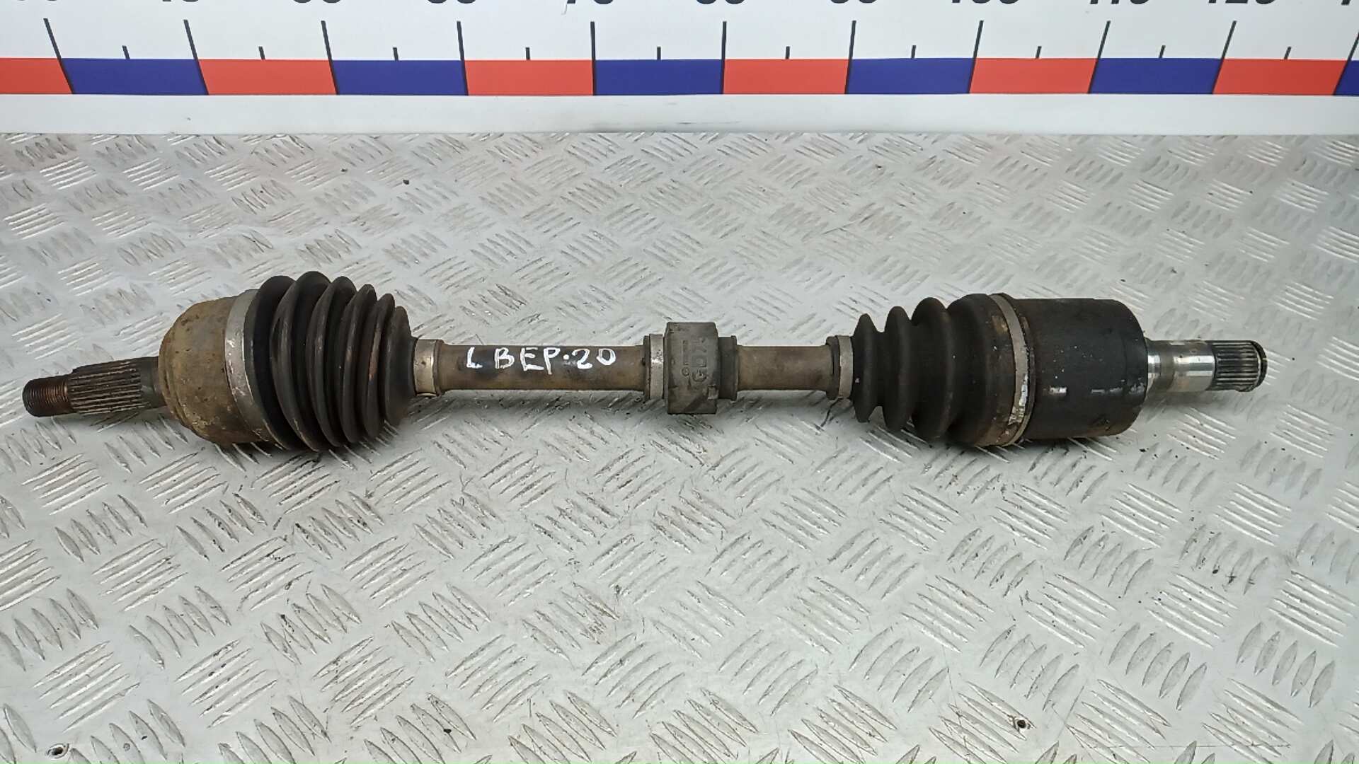 Полуось передняя левая