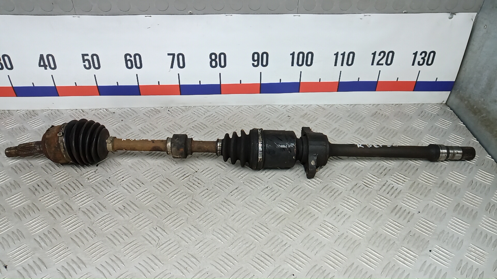 Полуось передняя правая