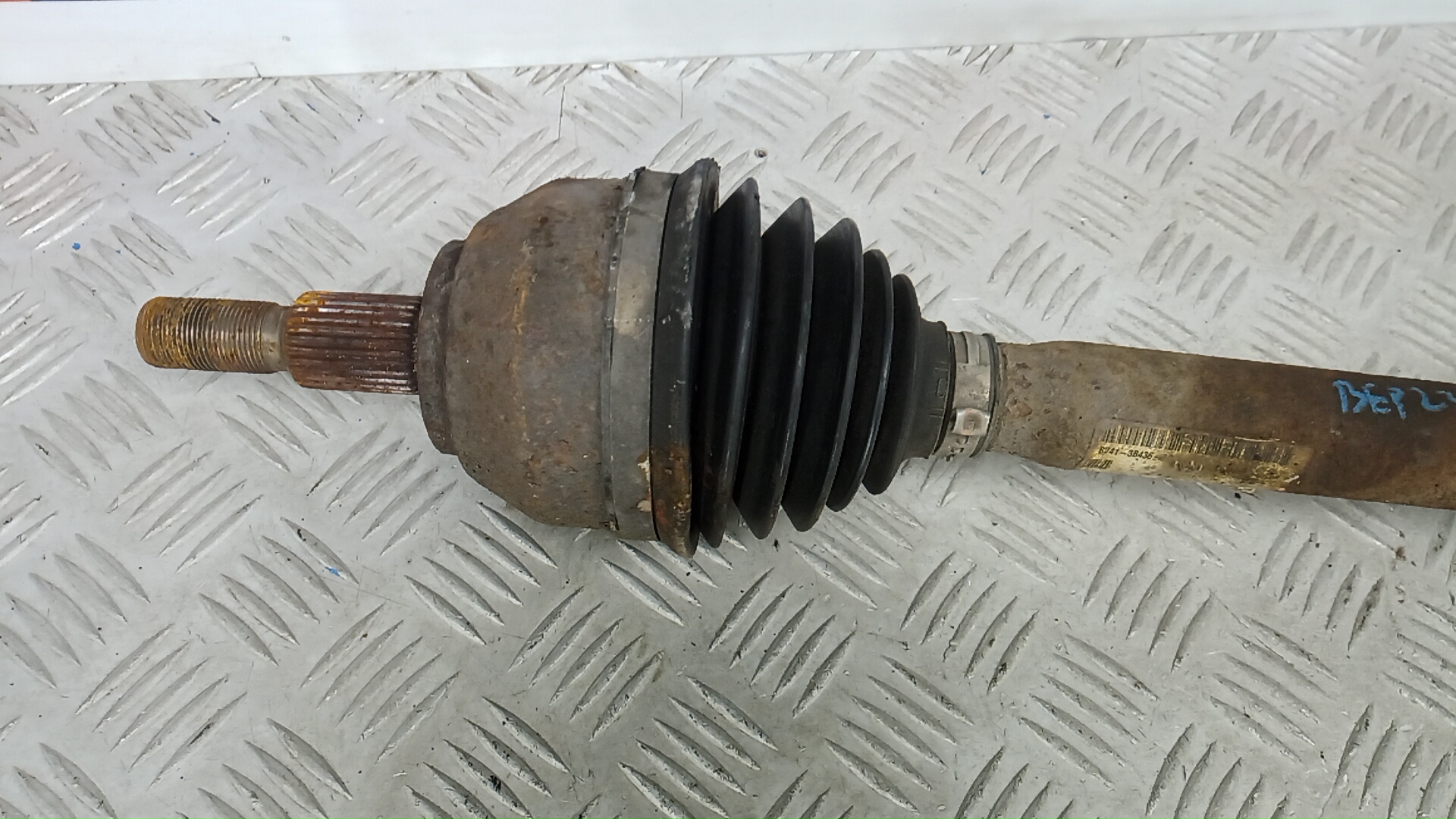 Полуось передняя правая