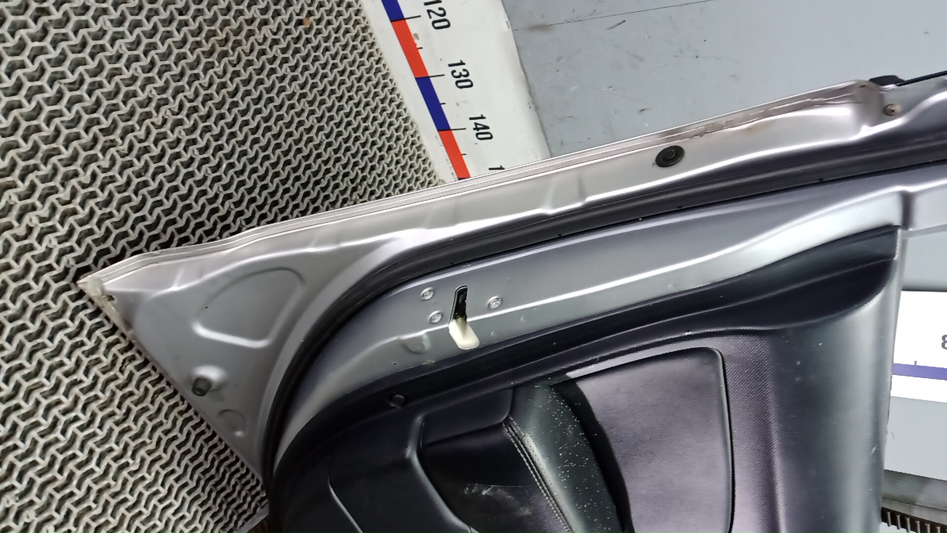 Дверь передняя левая