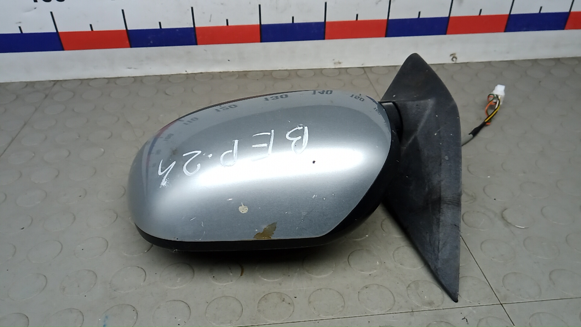 Зеркало левое электрическое