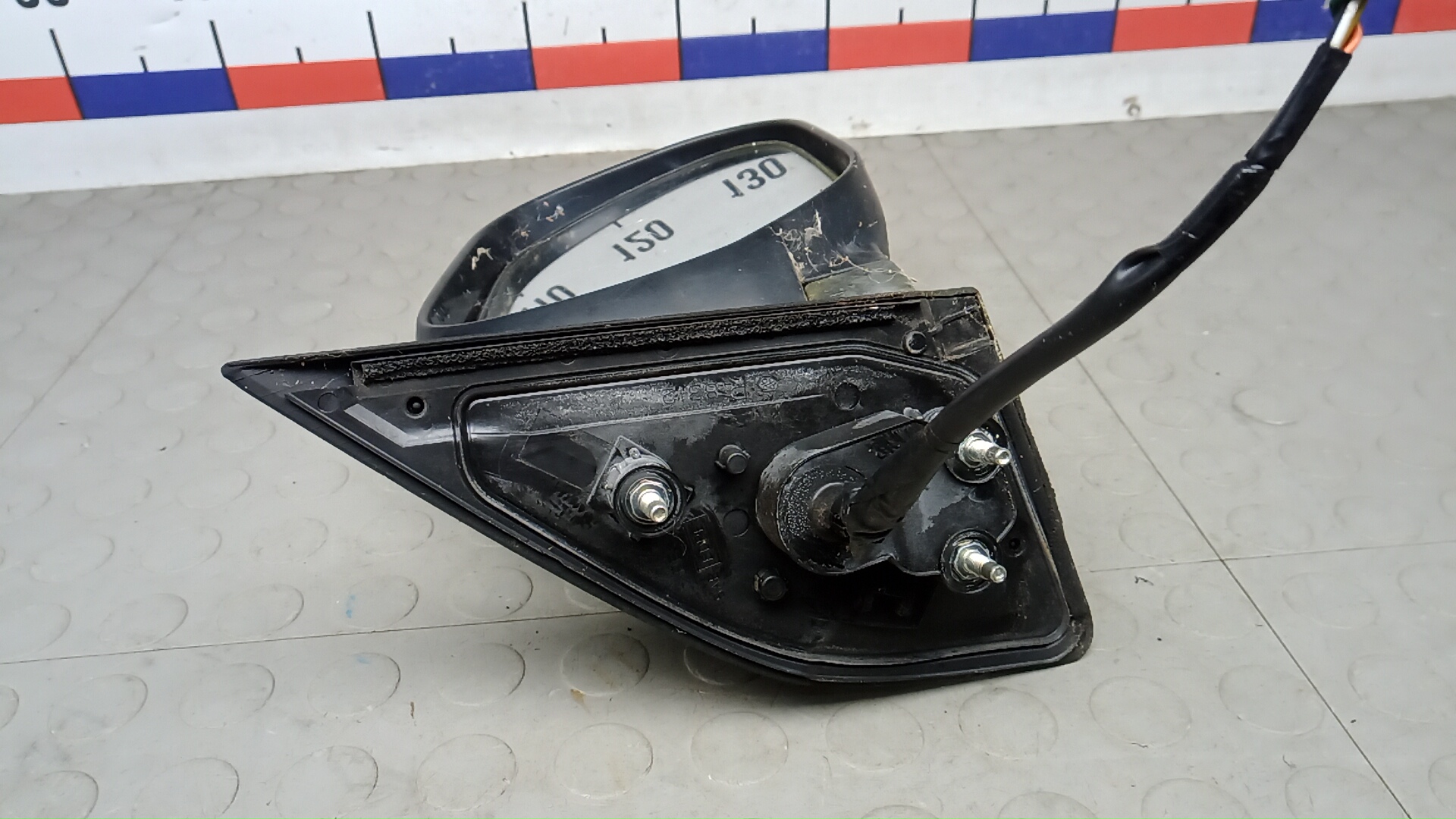 Зеркало правое электрическое