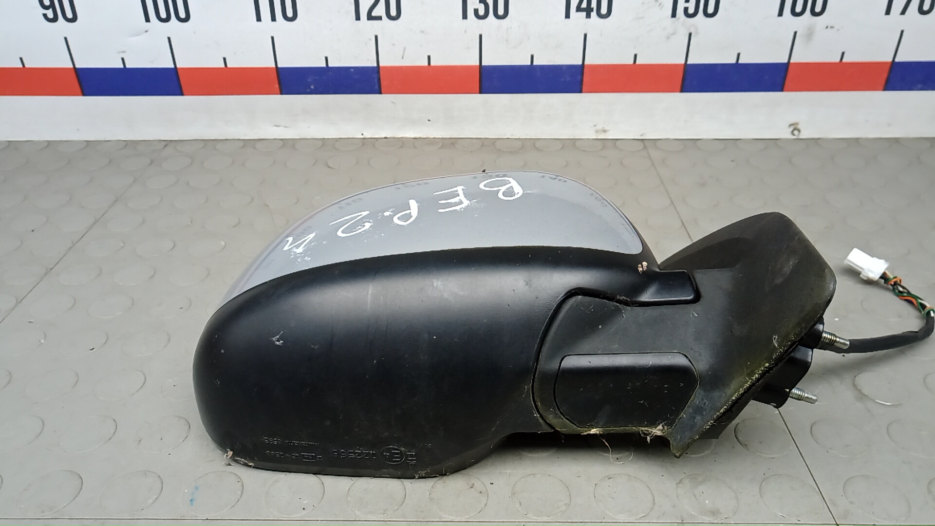 Зеркало правое электрическое