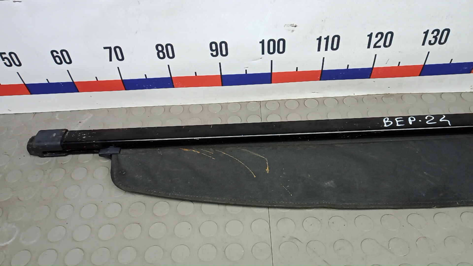 Шторка багажника