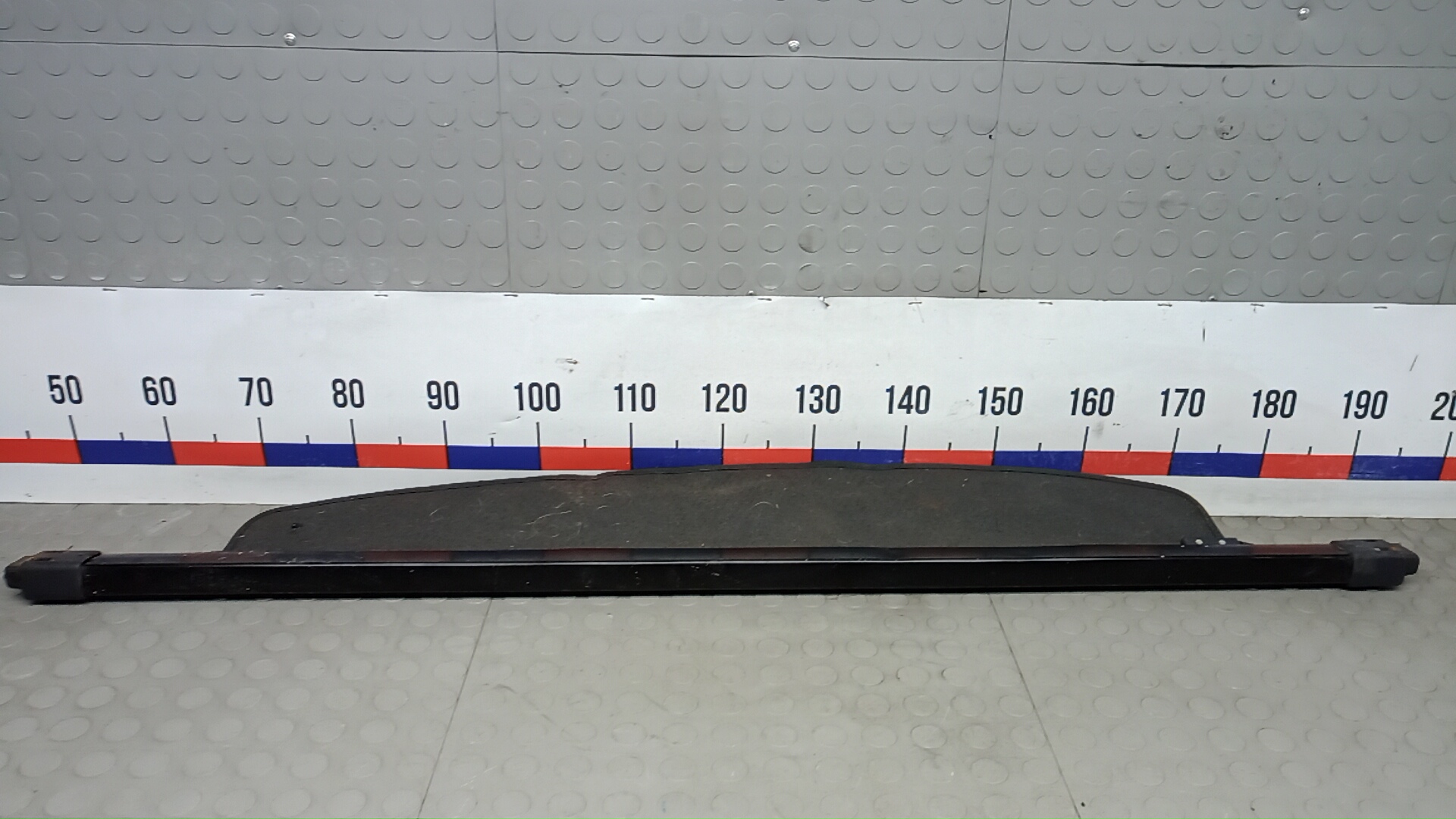 Шторка багажника