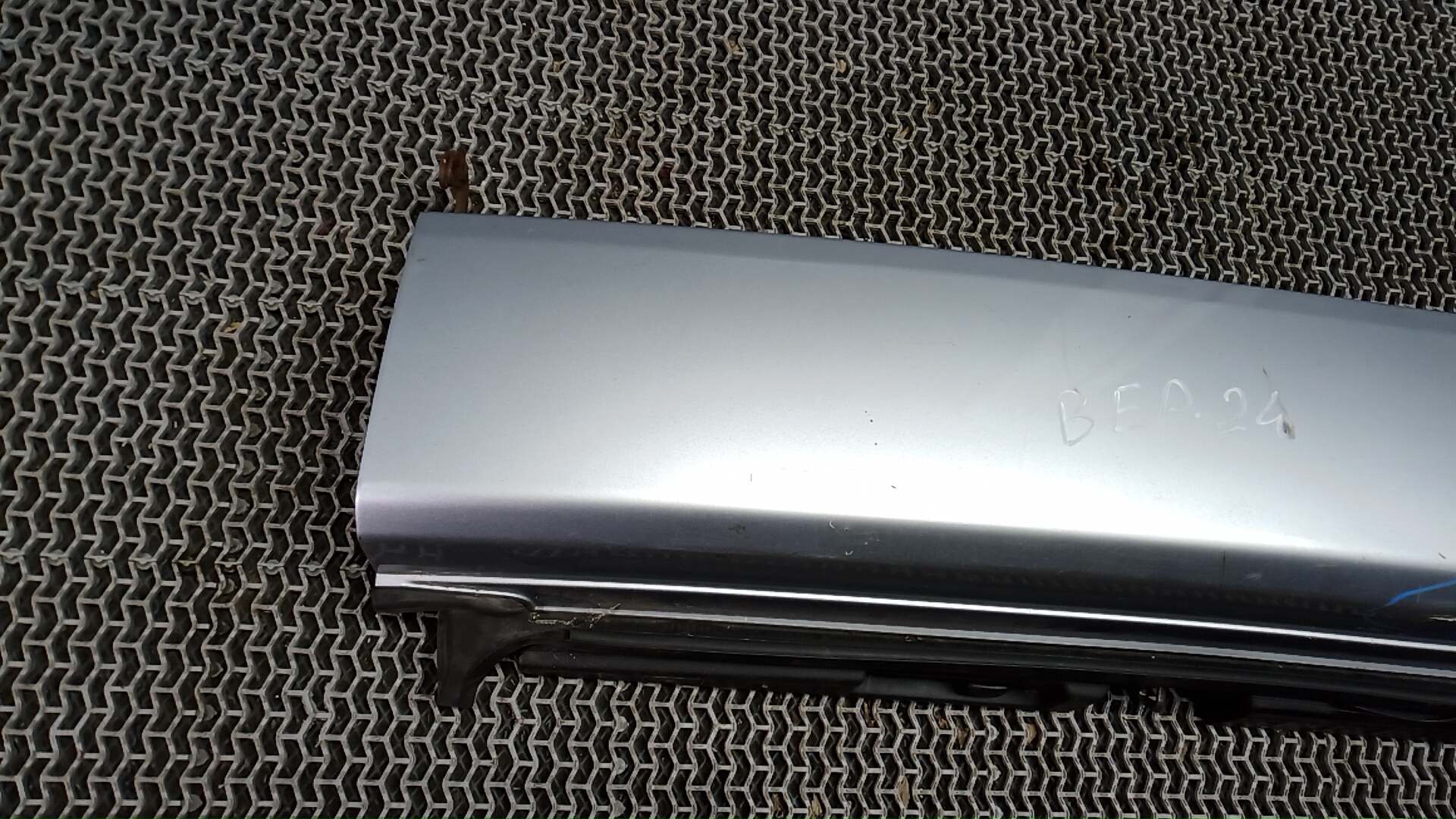 Дверь багажника нижняя (борт)