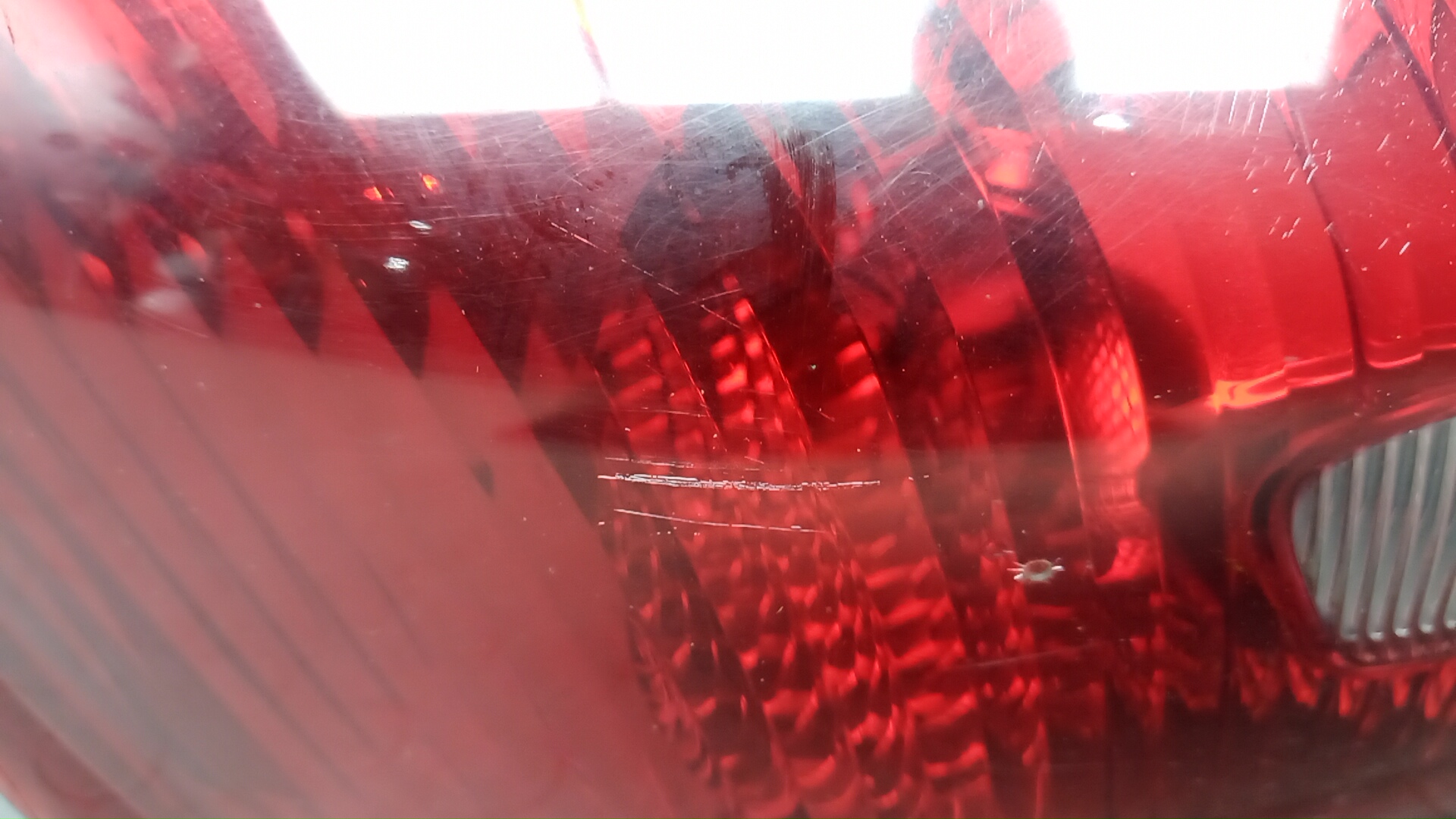 Фонарь задний левый