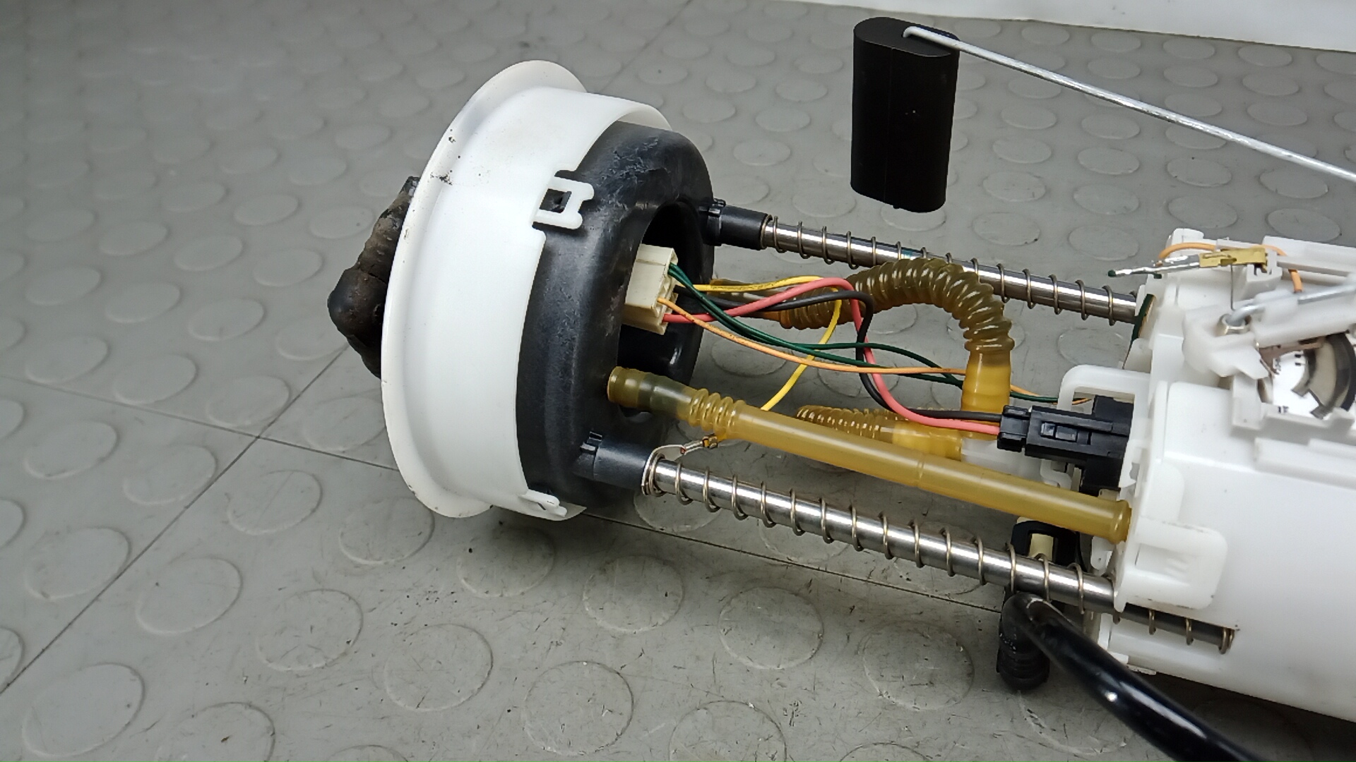 Насос топливный электрический