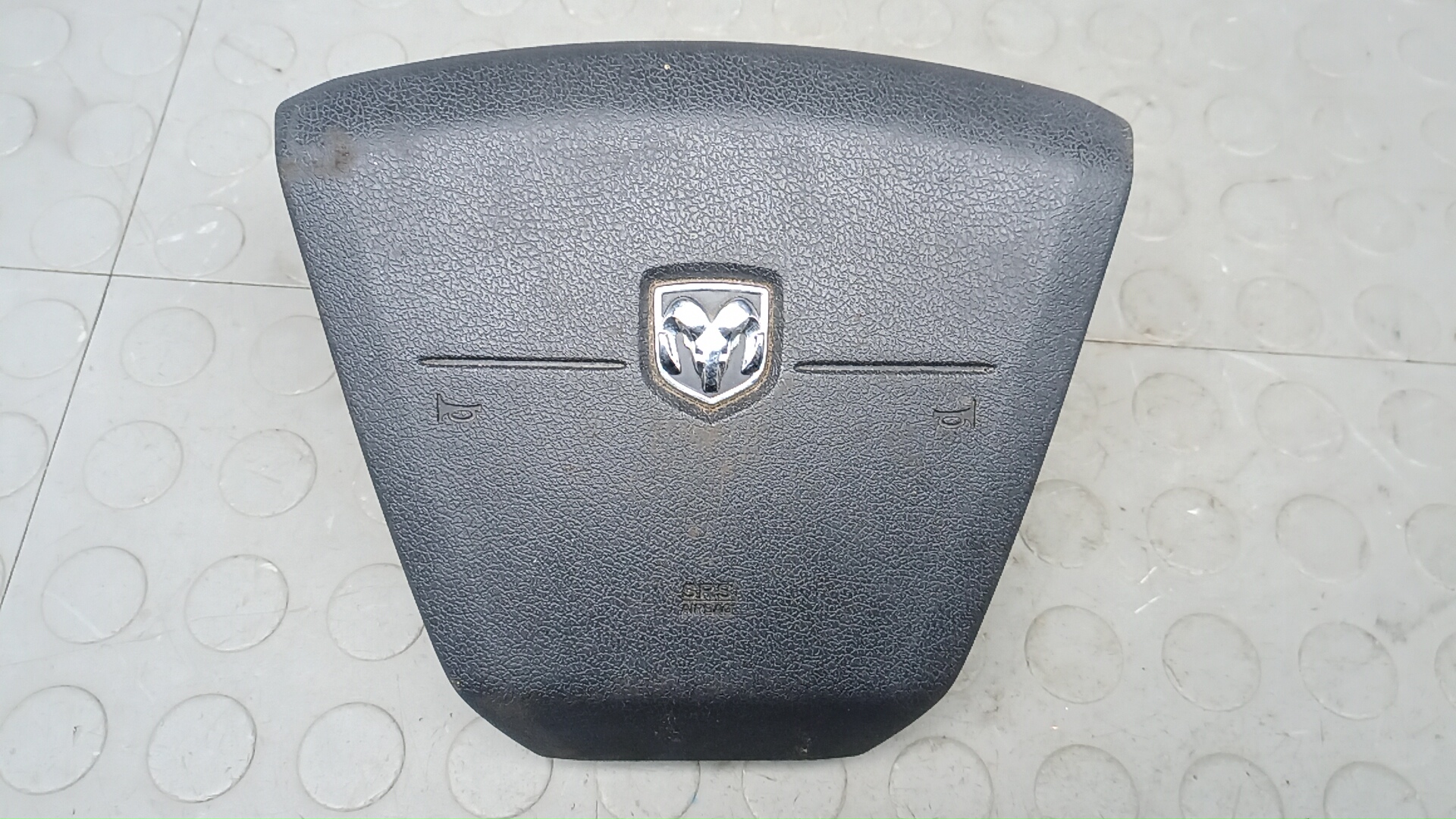 Подушка безопасности в рулевое колесо