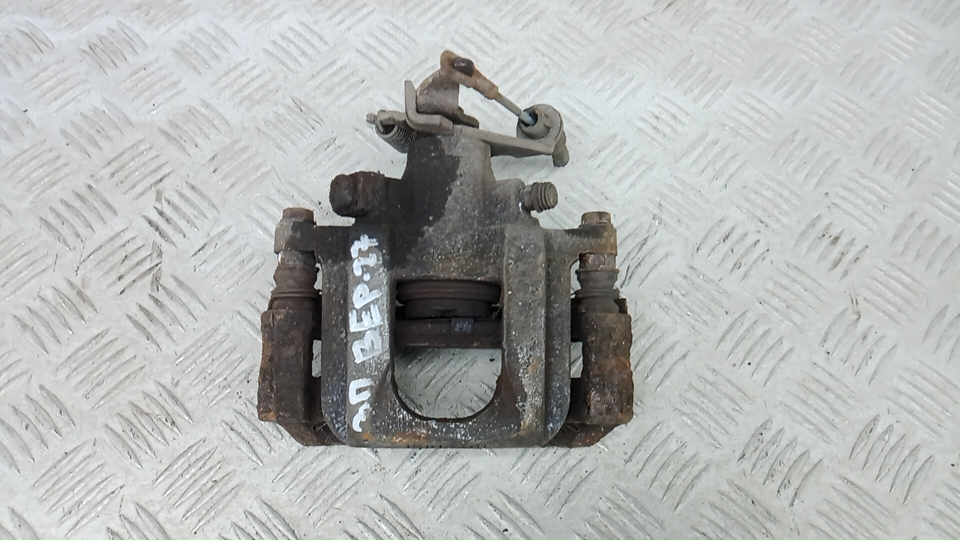 Суппорт задний правый