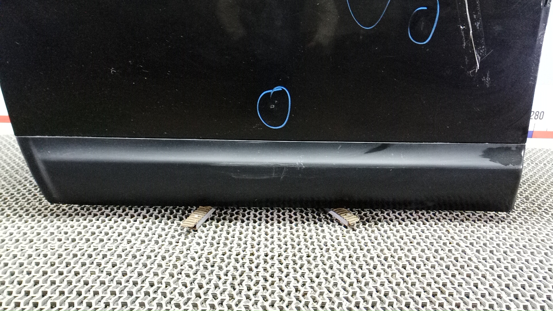 Дверь передняя левая