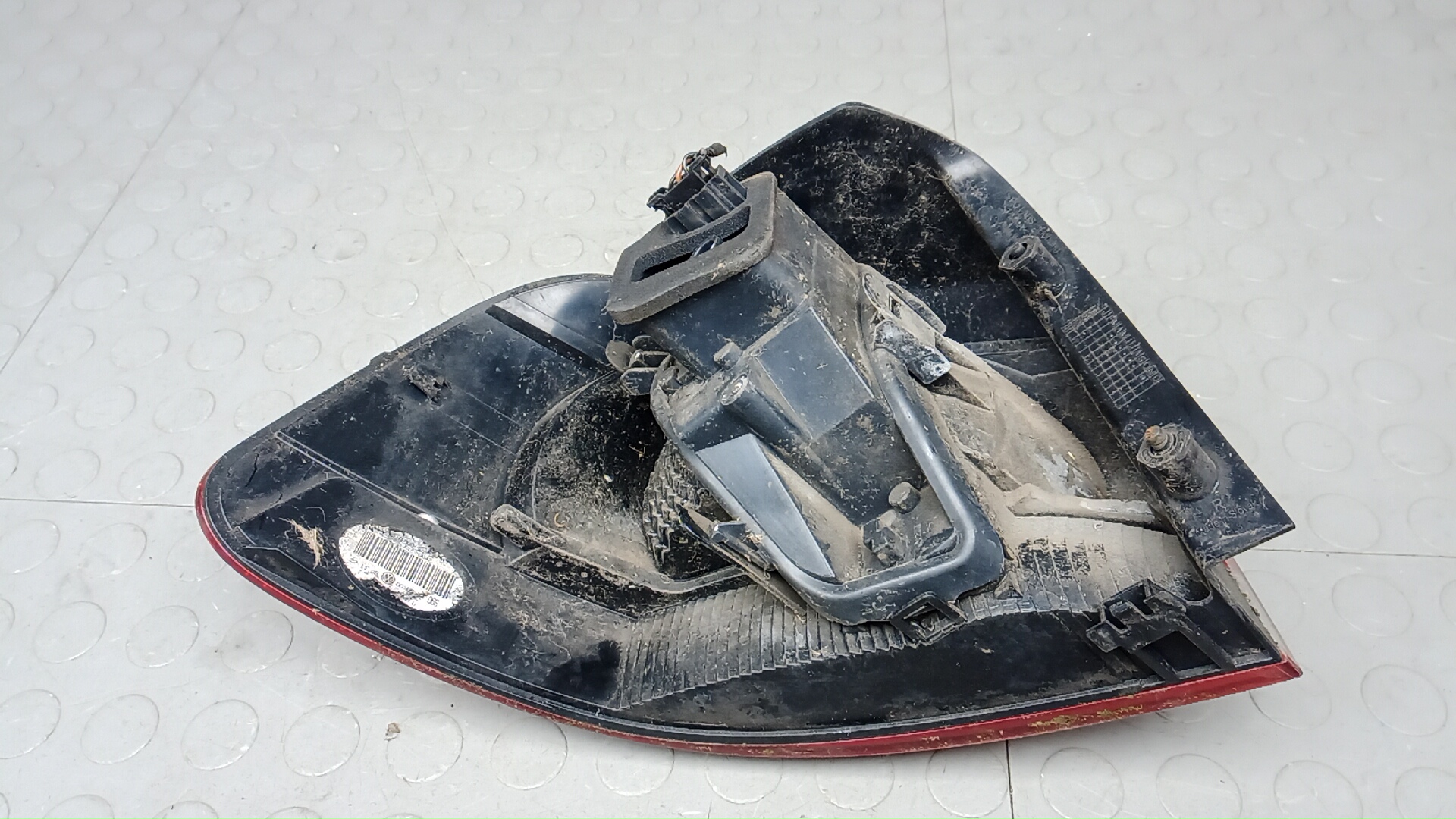 Фонарь задний правый