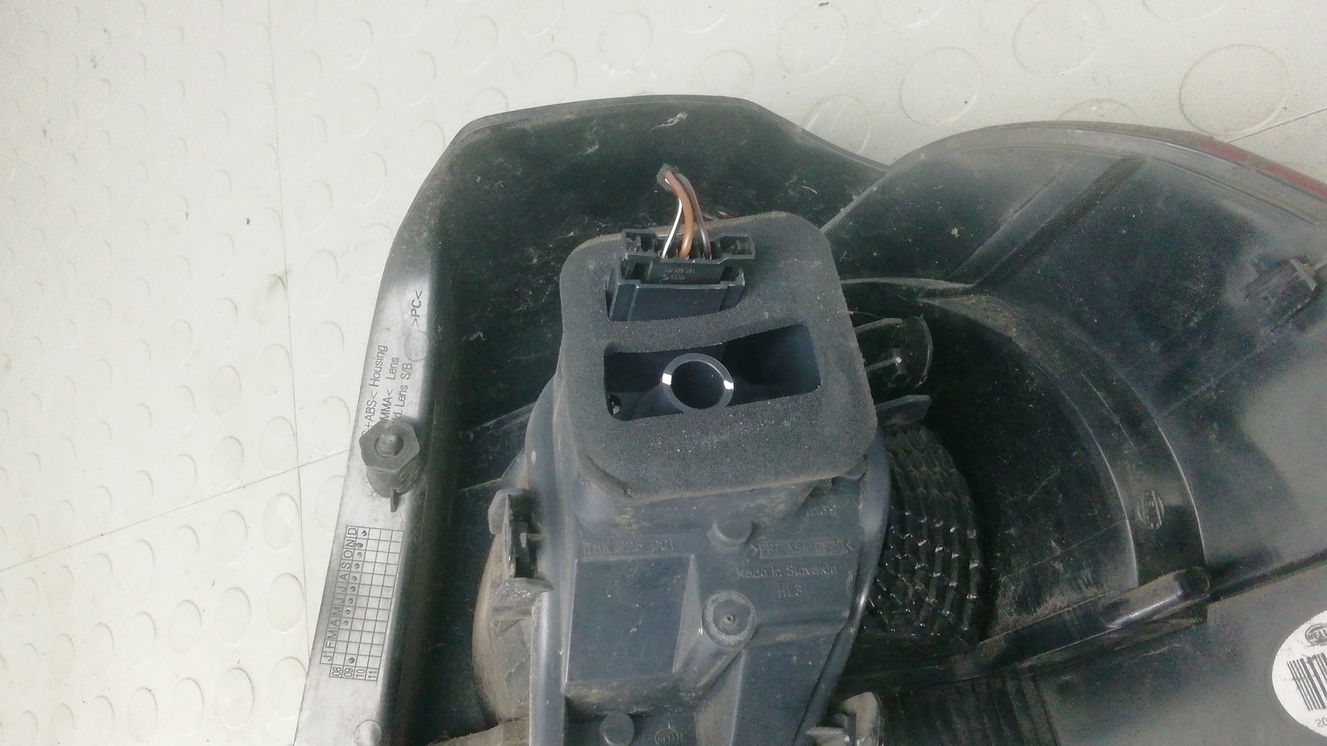 Фонарь задний левый